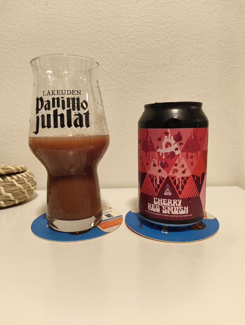 Cherry Red Smush, Hungary