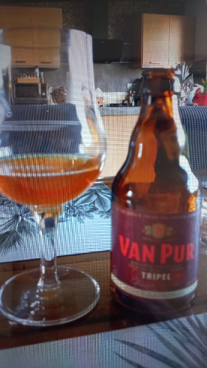 Van Pur Tripel, Poland