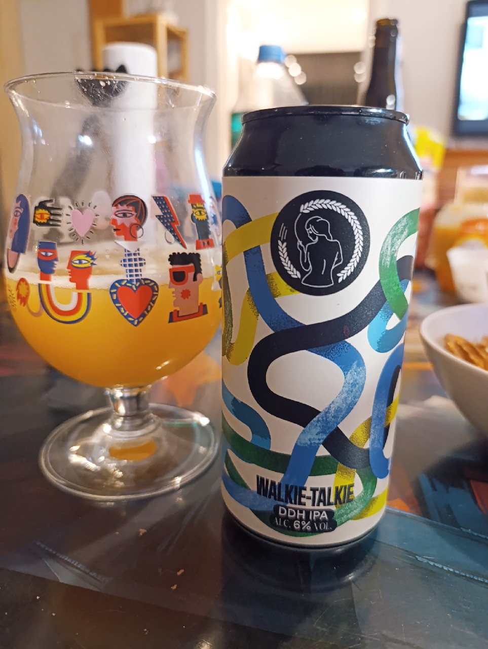 Walkie-Talkie, France