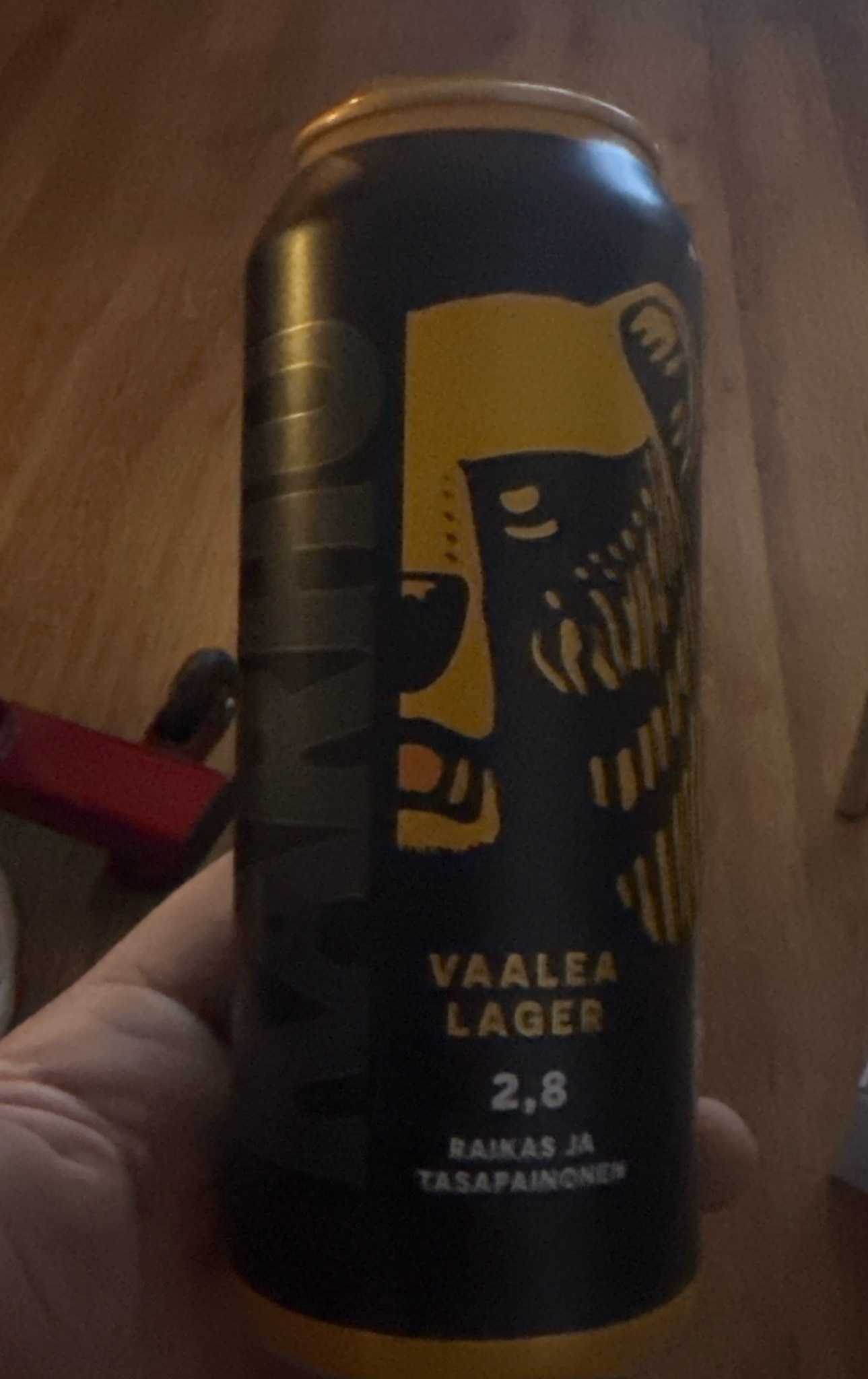 Karhu Vaalea Lager, Sinebrychoff (Carlsberg Group)