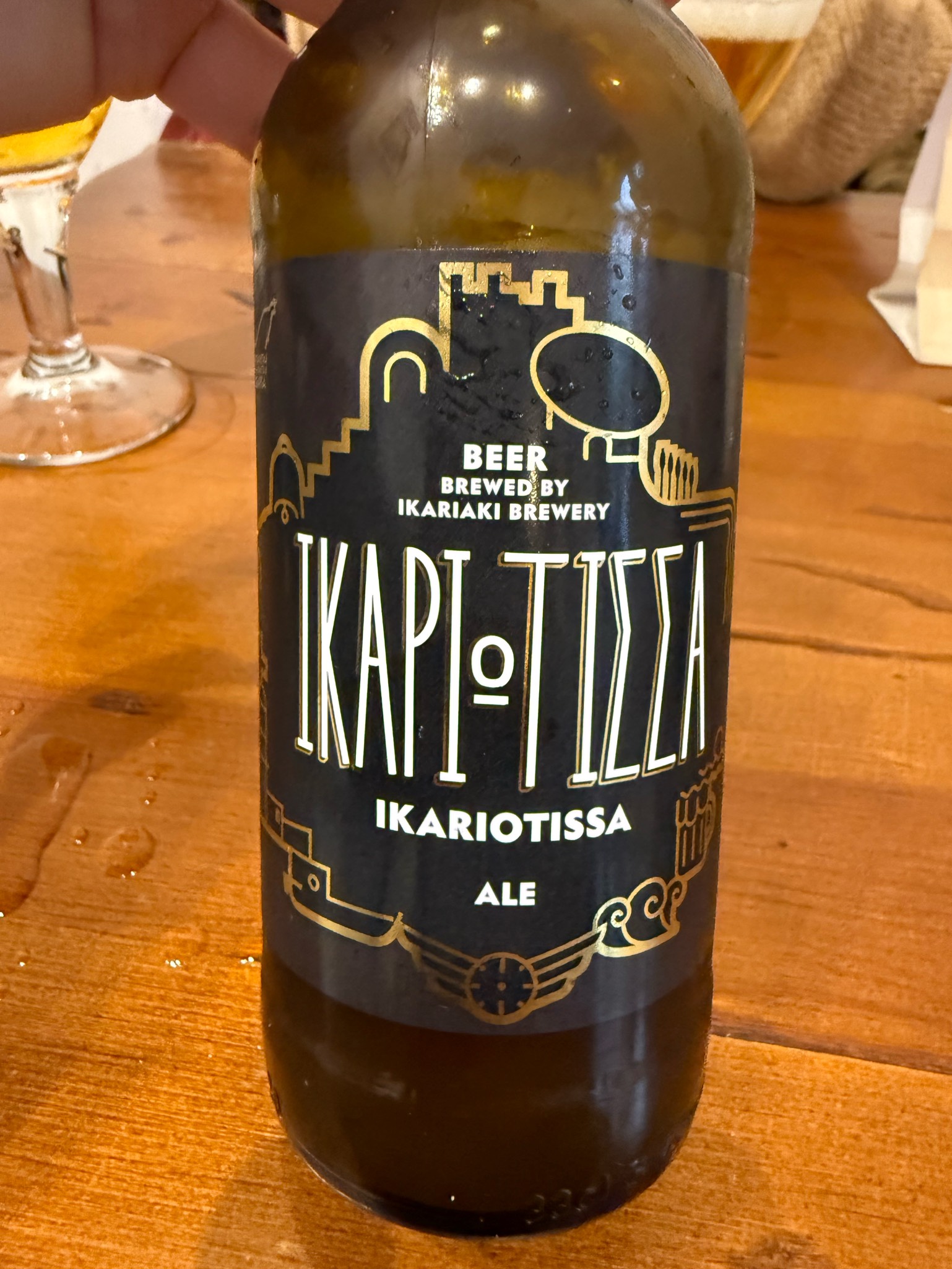Ikariotissa / Ικαριωτισσα Ale, Ikarian / Ikariaki Brewery