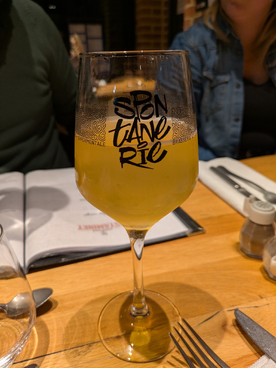 Wild Leeuw Saison Brett Ananas, Spontanerie