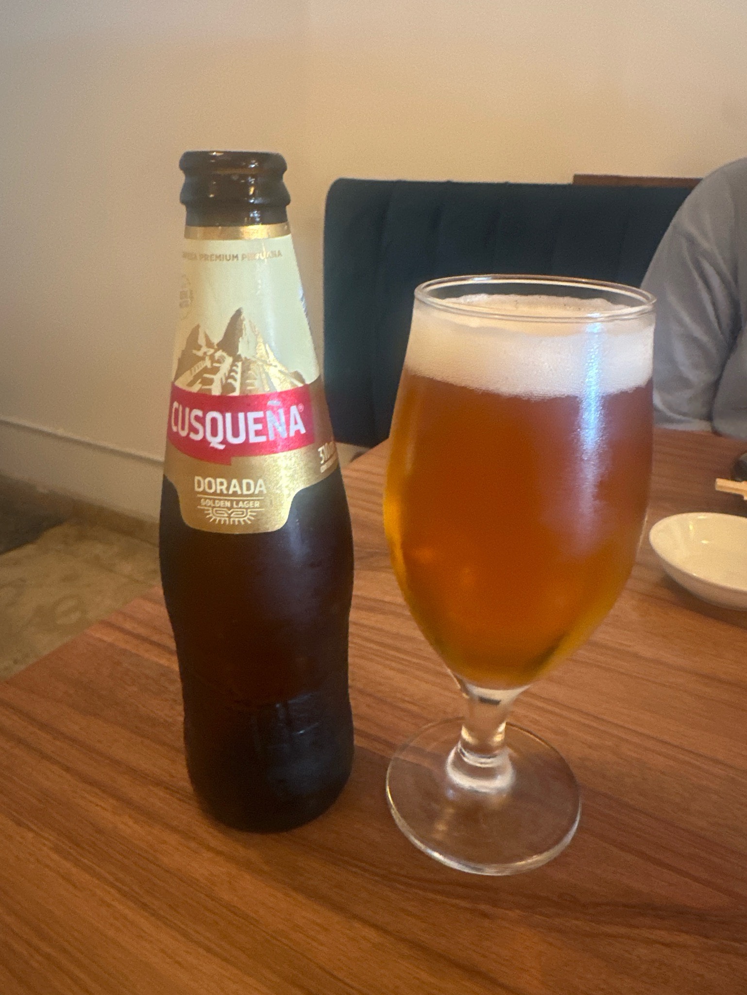 Cusqueña Dorada / Golden Lager, Unión de Cervecerías Peruanas Backus y Johnston (ABInBev)