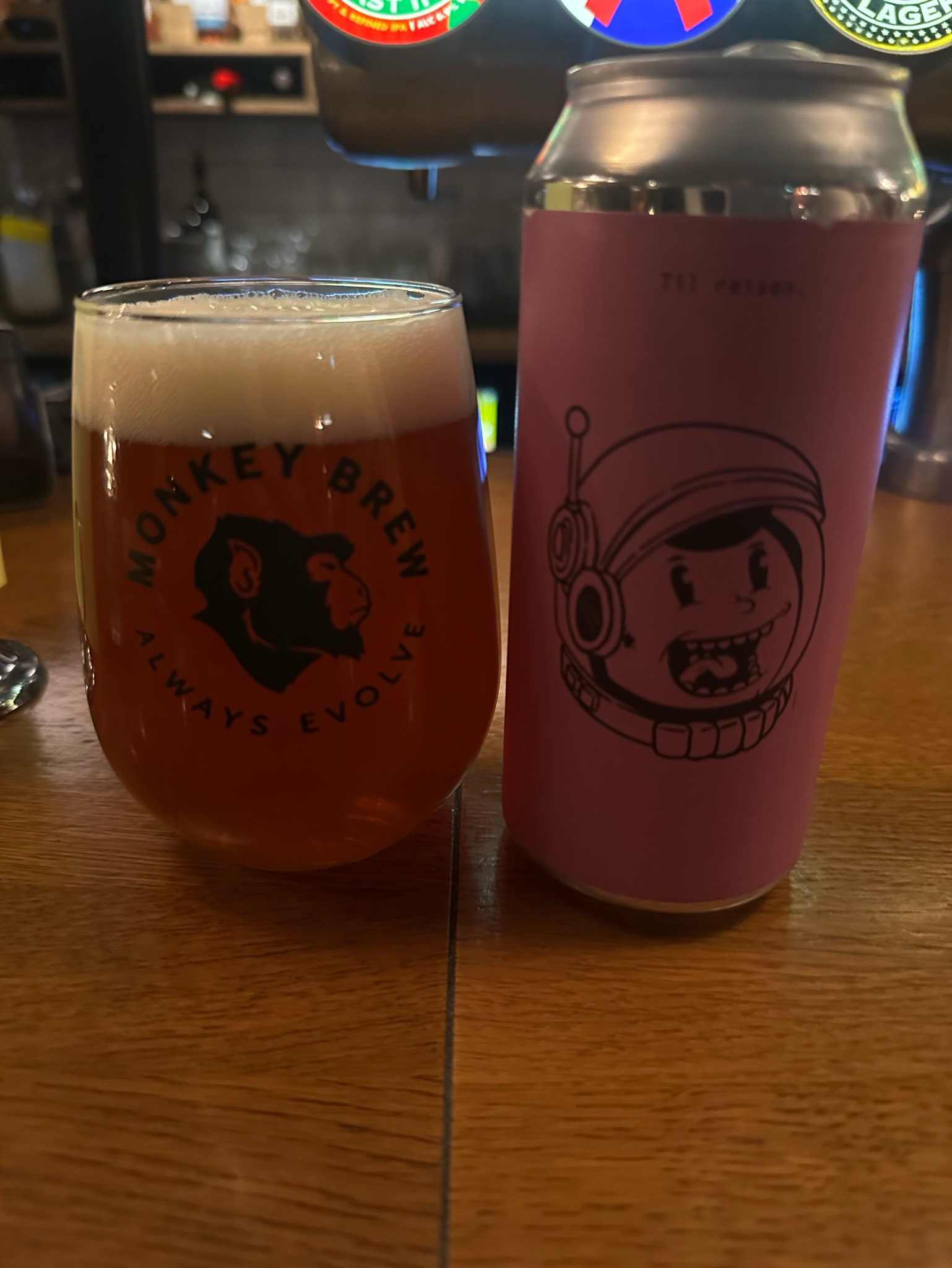 Pale ale monkey brew, Monkeybrew