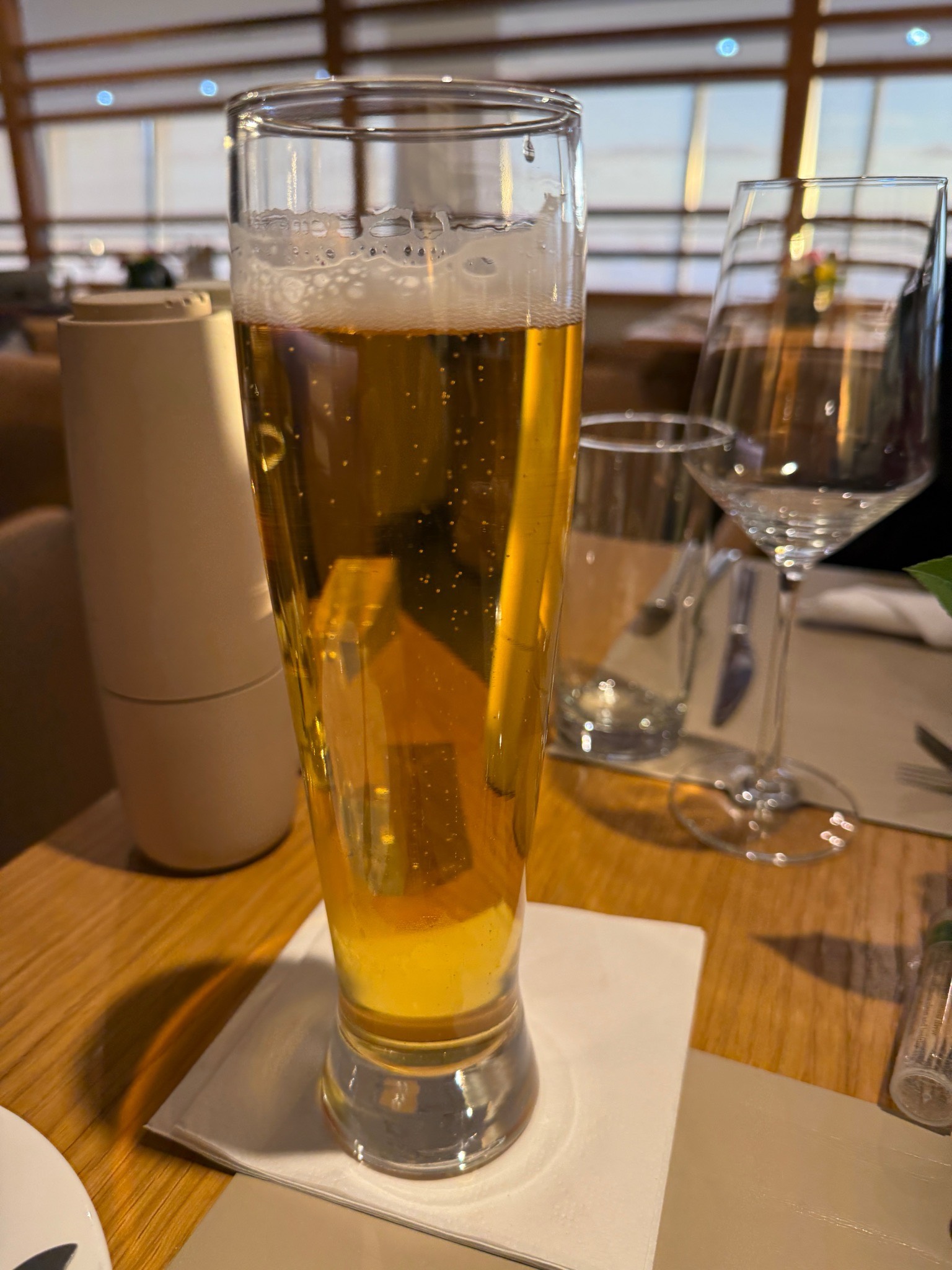 Sixpoint The Crisp Pilsner, Sixpoint Brewery