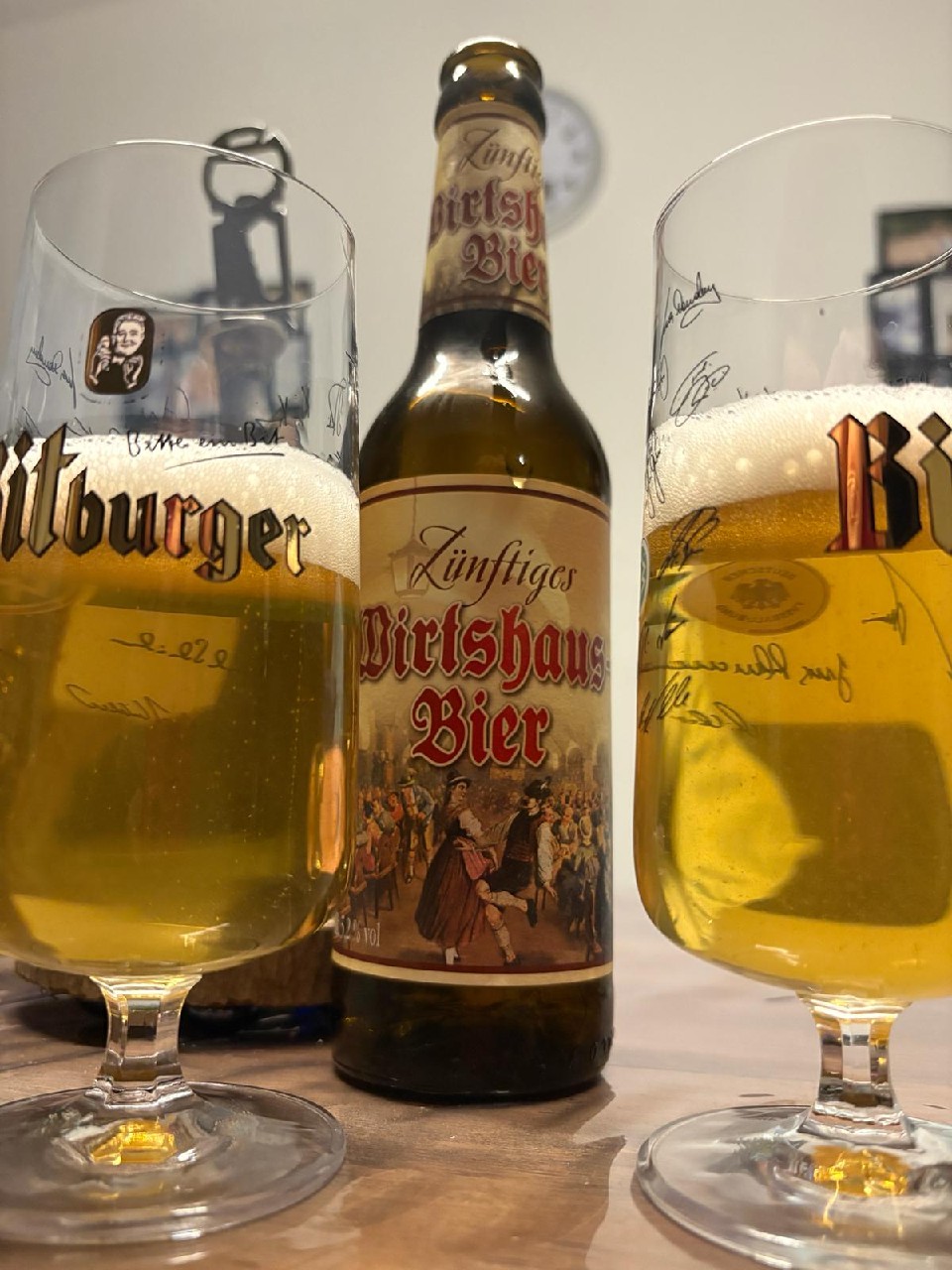 Zünftiges Wirtshaus Bier, Privatbrauerei Hösl