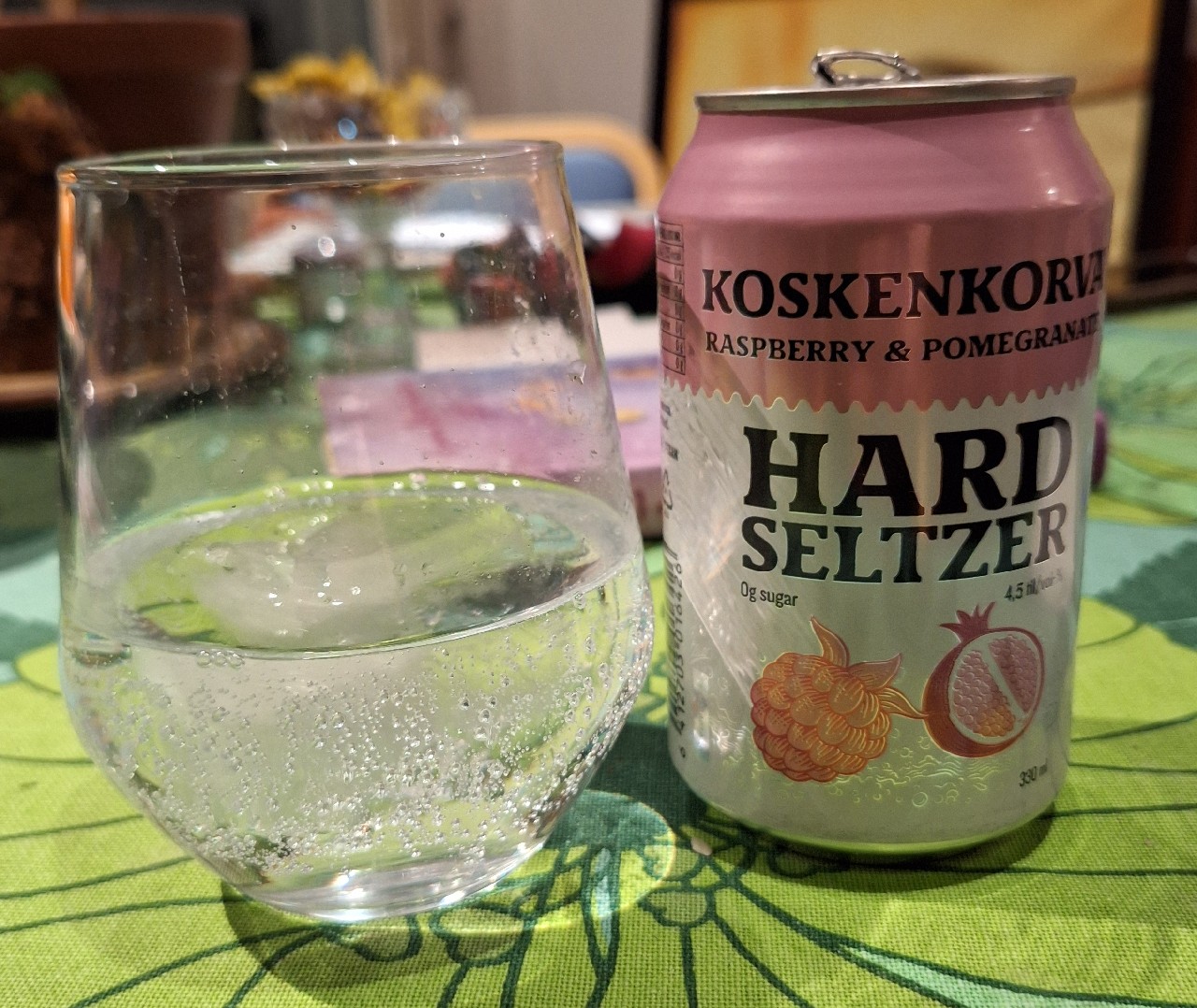 Koskenkorva Vichy Vadelma & Granaattiomena, Finland