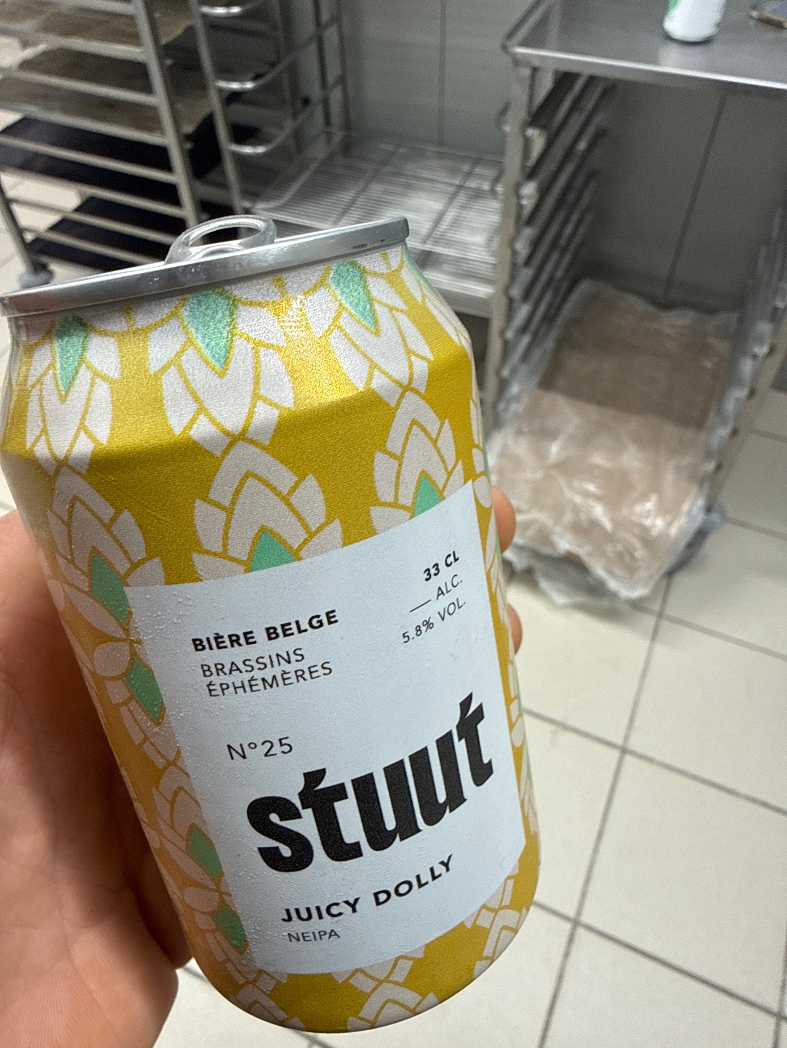 Stuut #25 - Juicy Dolly, Belgium