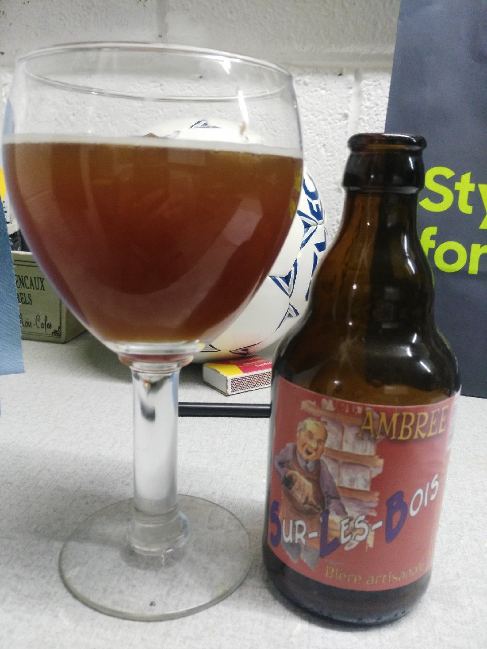 Sur les bois ambrée, Brasserie Artisinale La Botteresse De Sur-Les-Bois