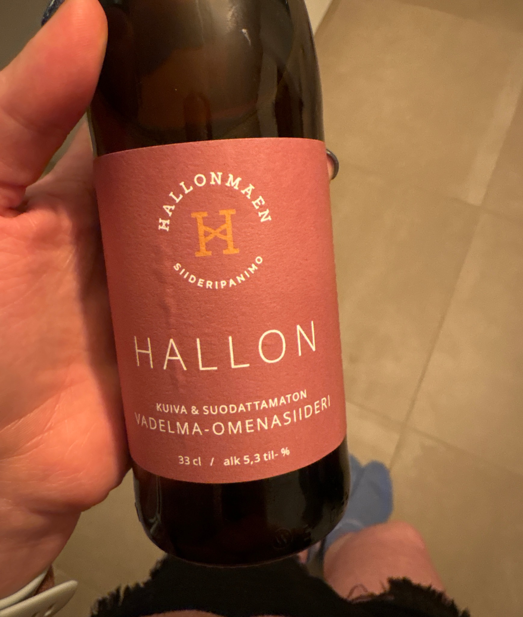 Hallon Vadelma-Omenasiideri, Finland