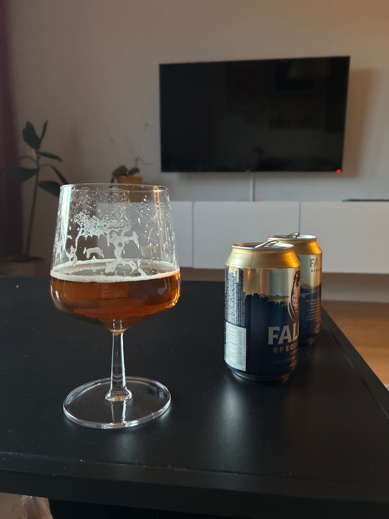 Falcon Special Brew, Sweden