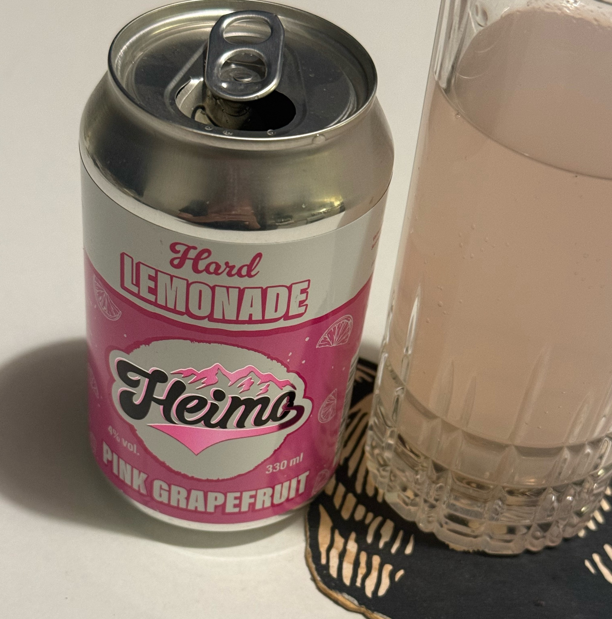 Hard lemonade pink grapefruit, Heimo Hard Seltzer