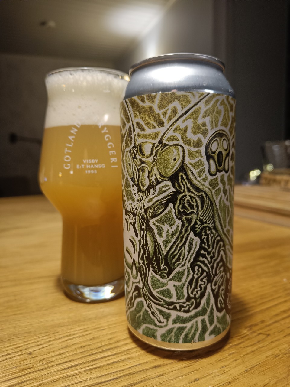 Mante Trolligieuse, Canada