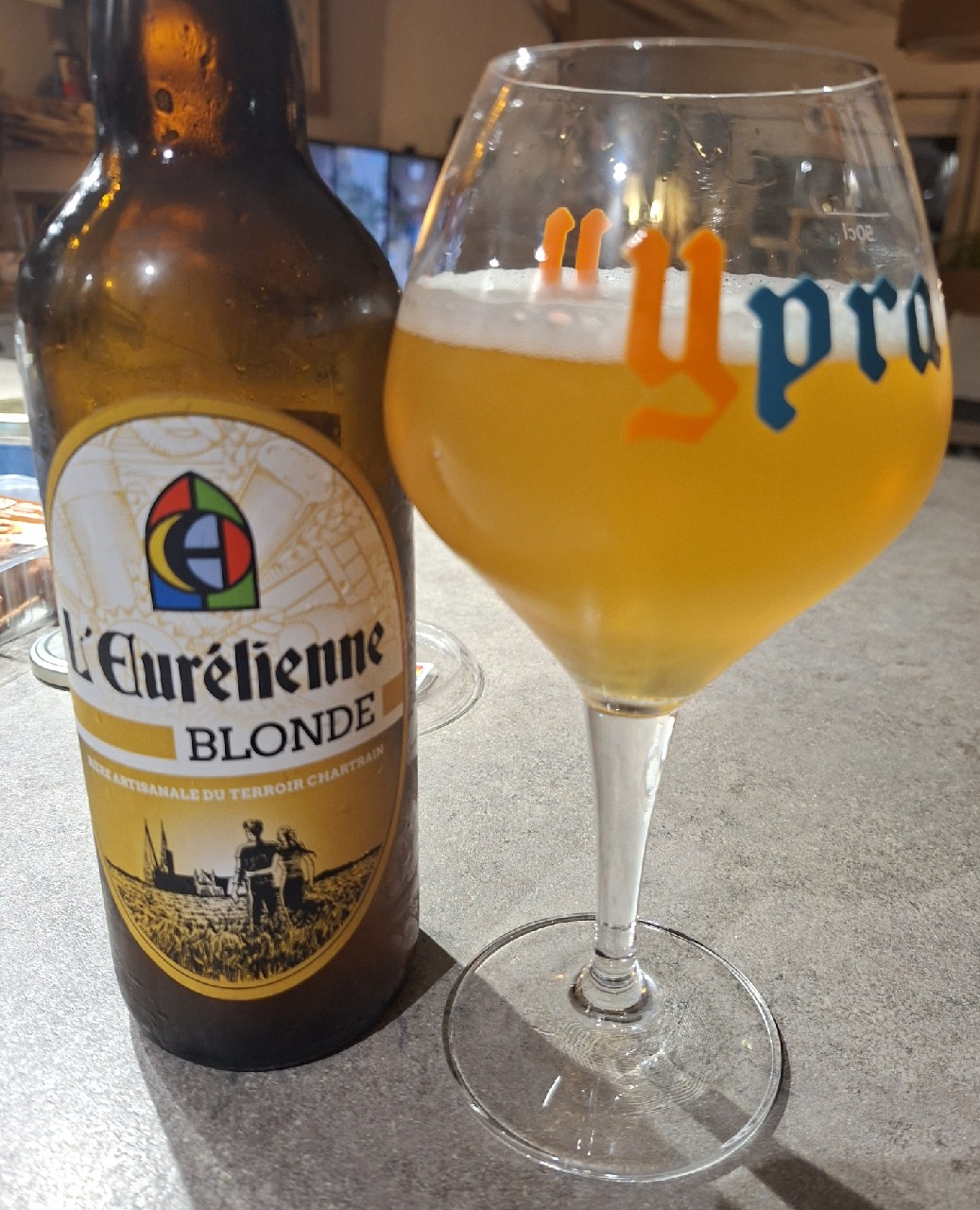 L'Eurélienne Blonde, France