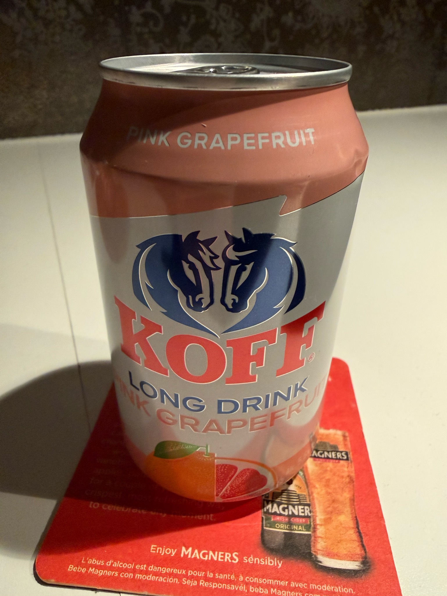 KOFF Long Drink Gin & Pink Grapefruit, Finland