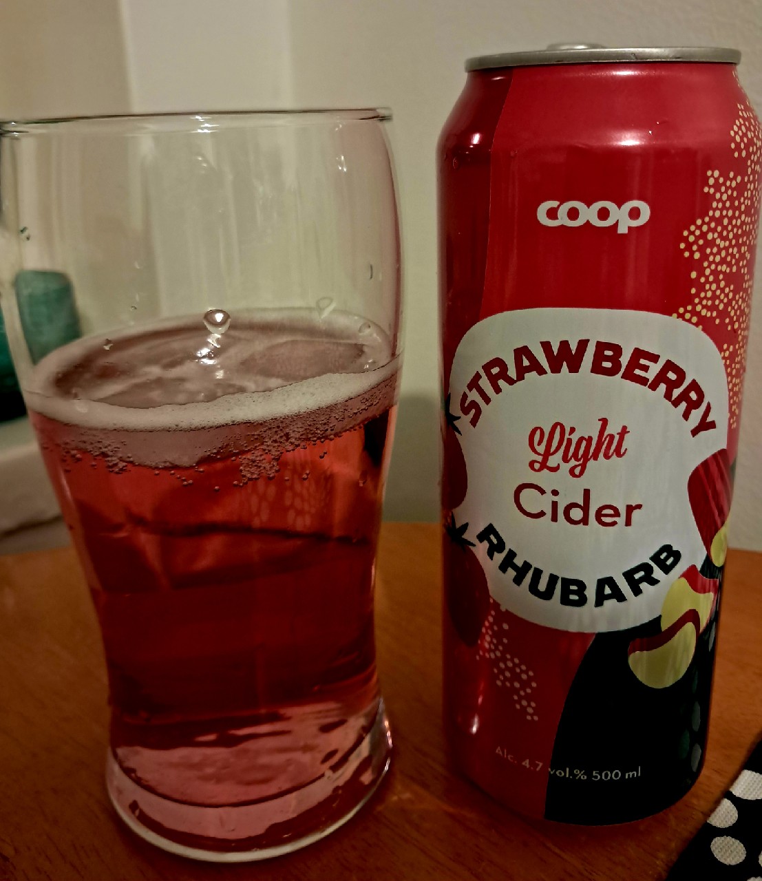 Coop Strawberry Rhubarb Light Cider, Finland