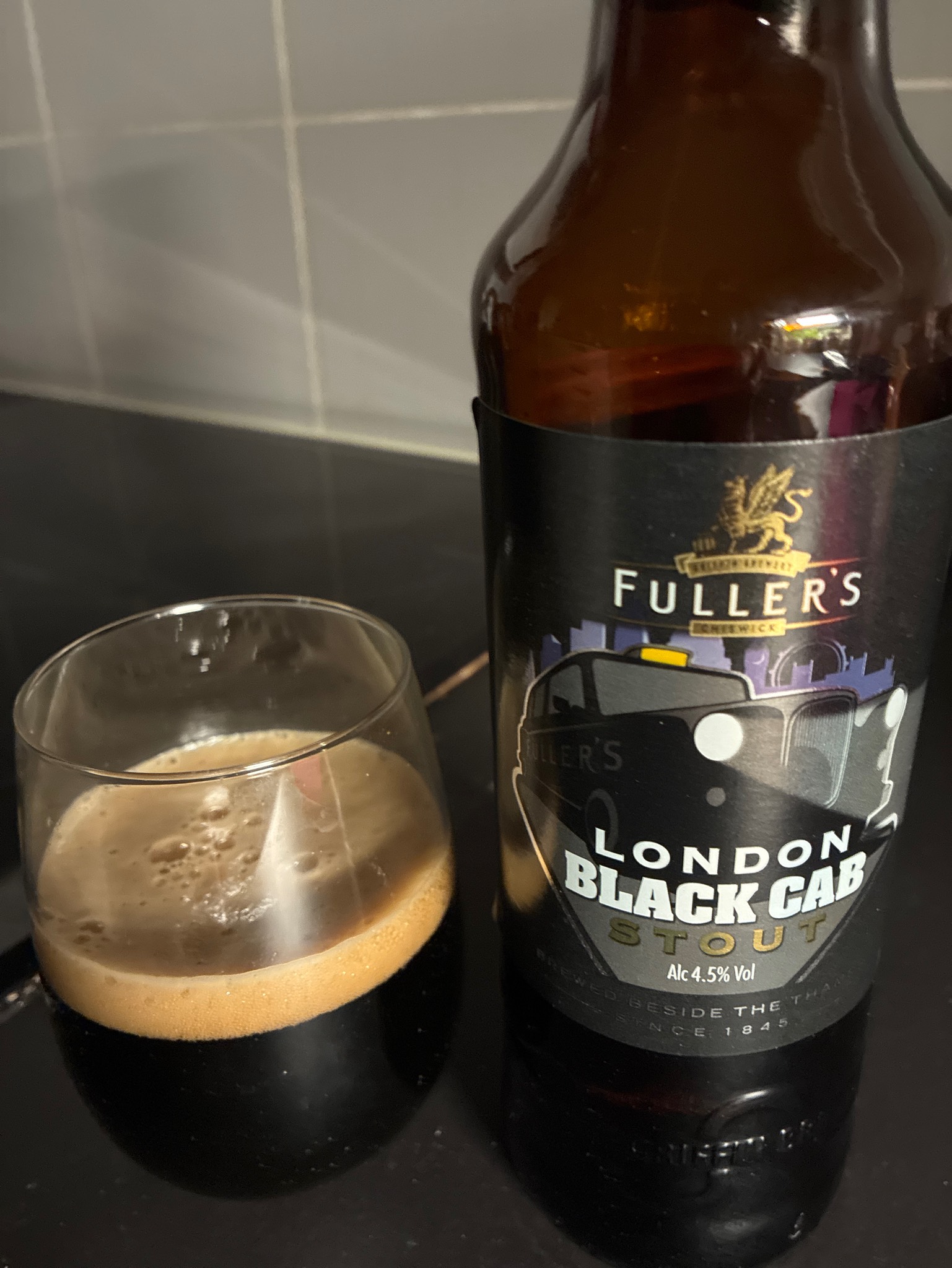 Black Cab, Fuller's Griffin Brewery (Asahi Breweries)