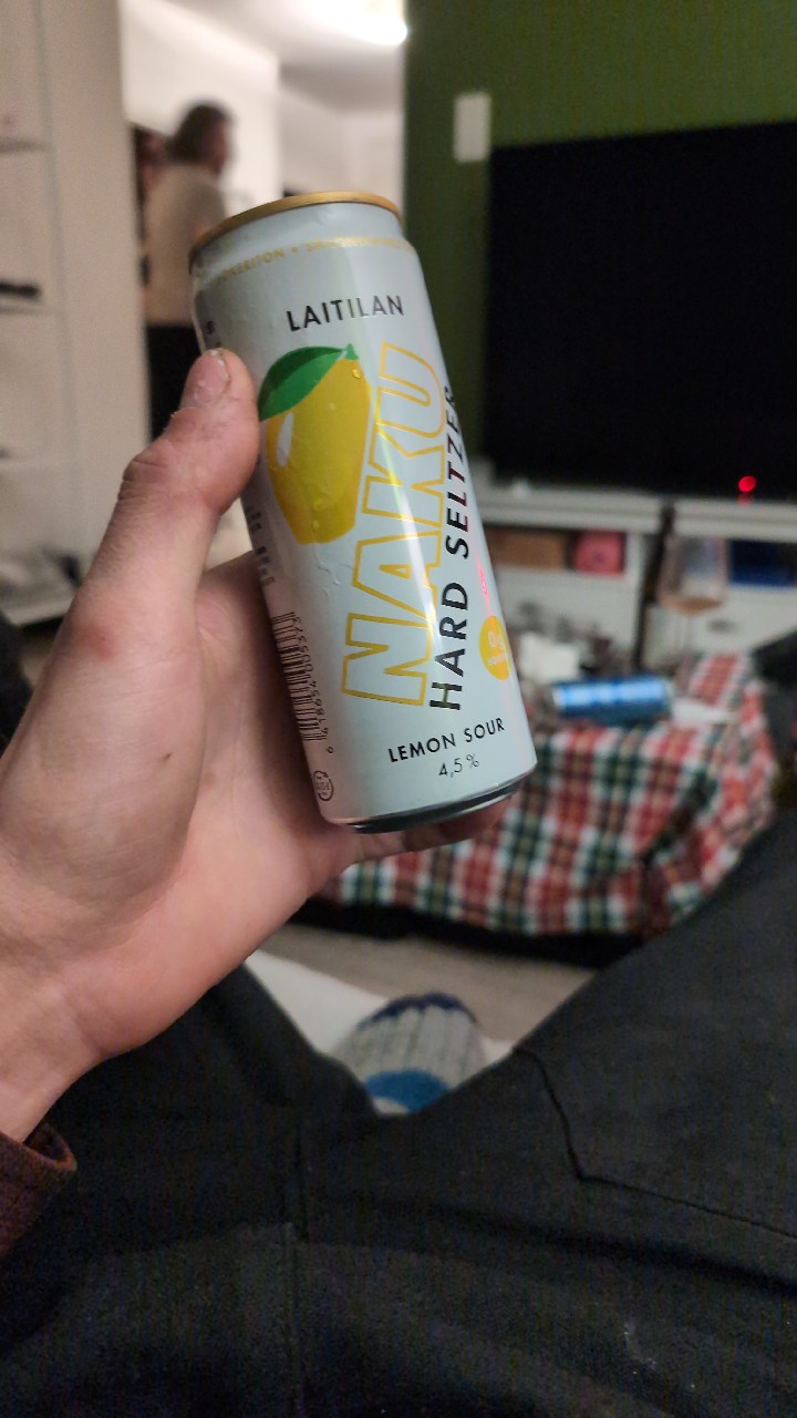 NAKU Hard Seltzer Lemon Sour, Finland