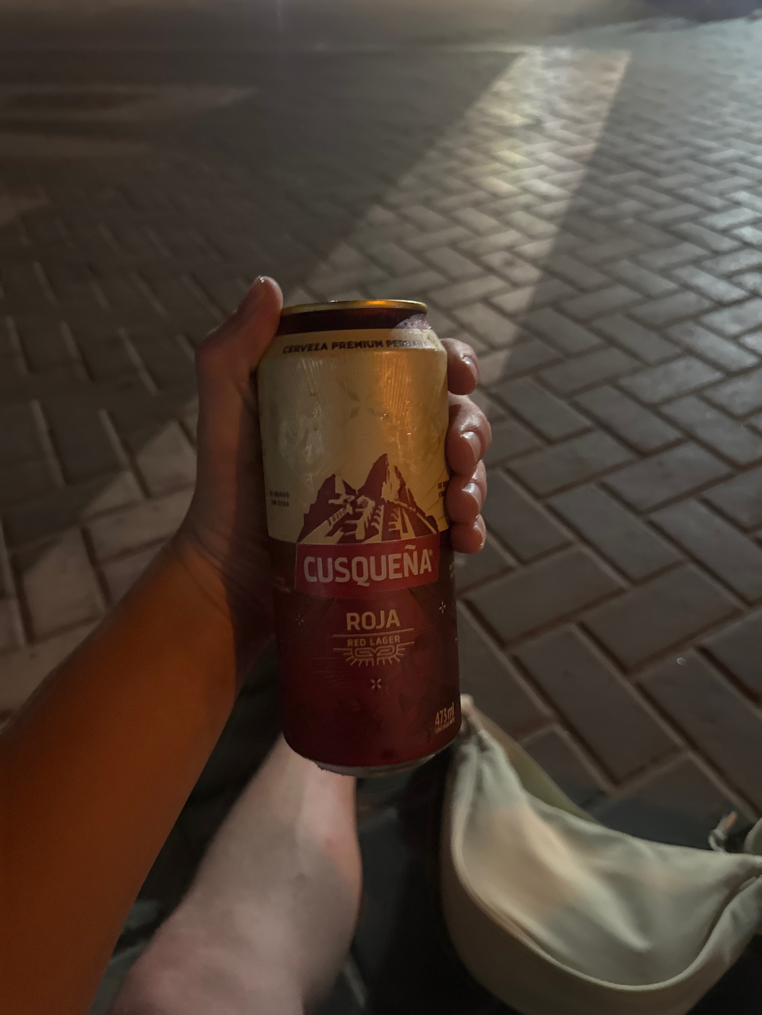 Cusqueña Roja / Red Lager, Unión de Cervecerías Peruanas Backus y Johnston (ABInBev)