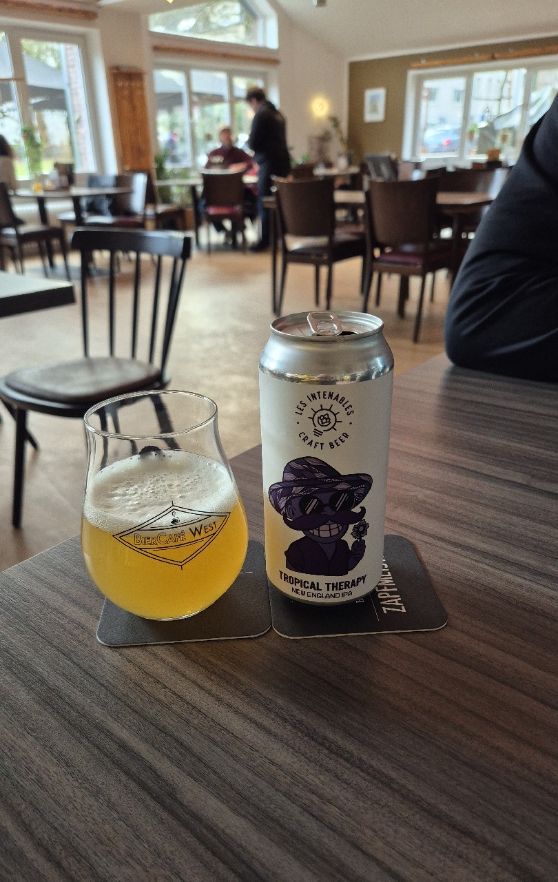 Tropical Therapy, France