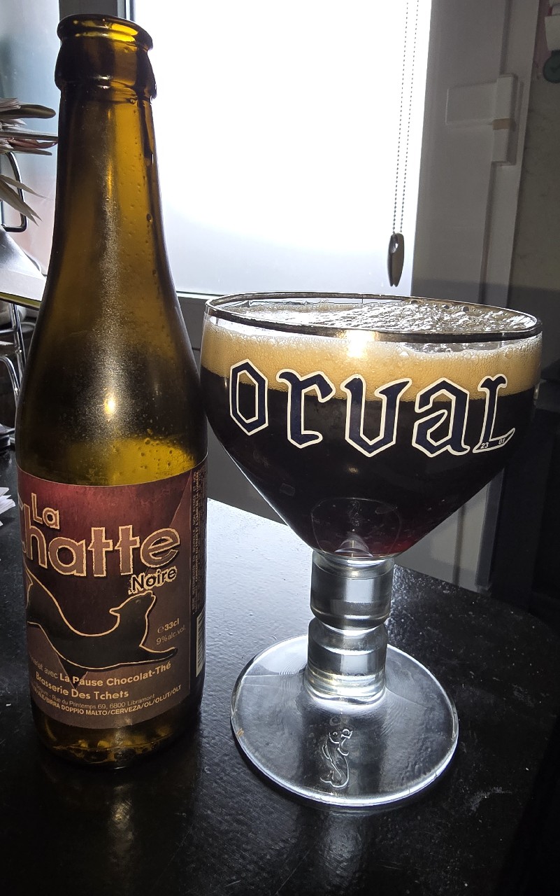 La Chatte noire, Brasserie des Tchèts