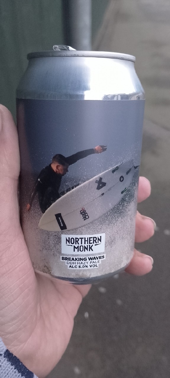 Breaking Waves // Sandy Kerr // Finisterre // DDH Hazy Pale, Northern Monk Brew Co.