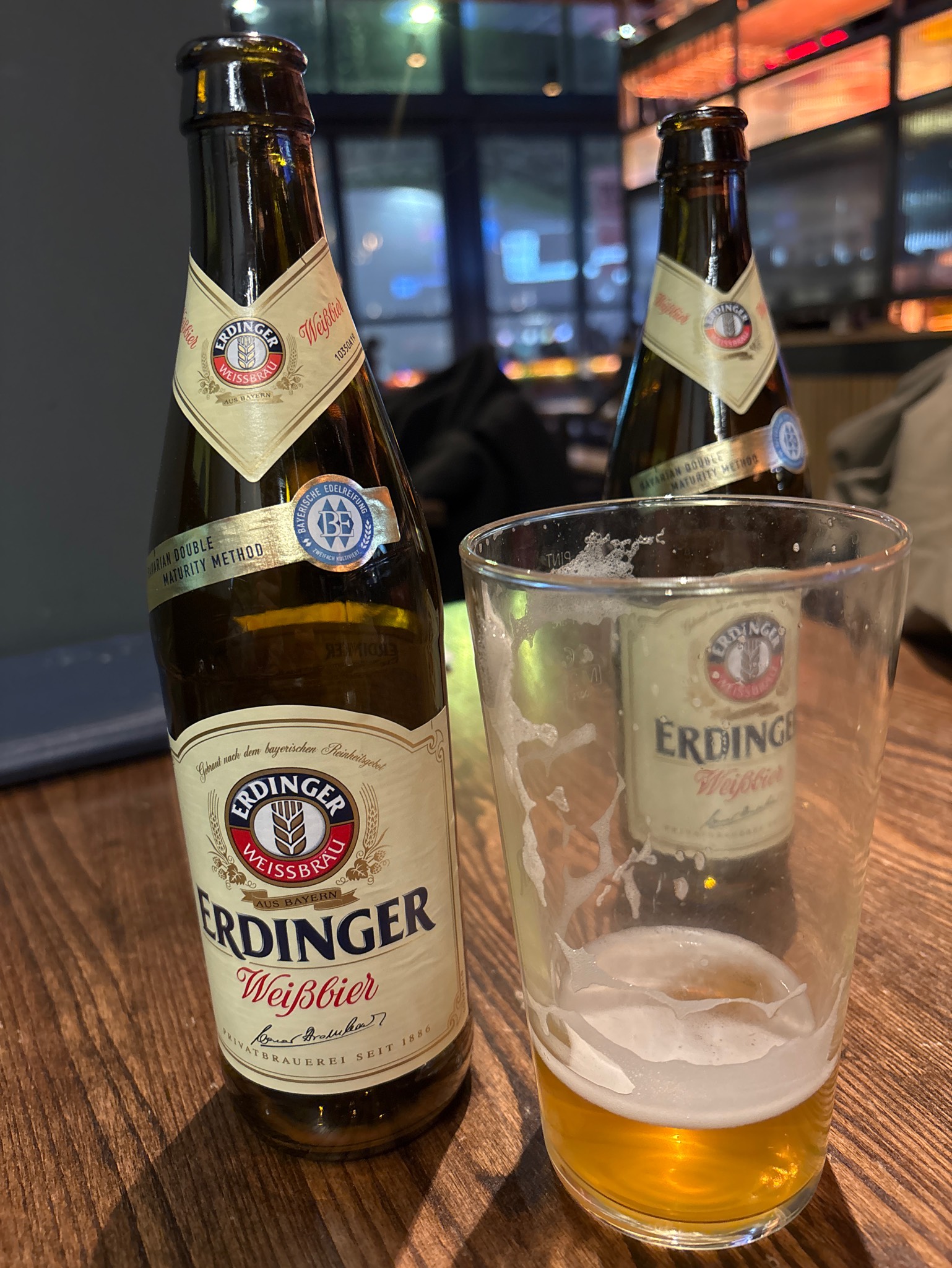 Erdinger Weißbier / Hefe-Weizen, Erdinger Weissbräu