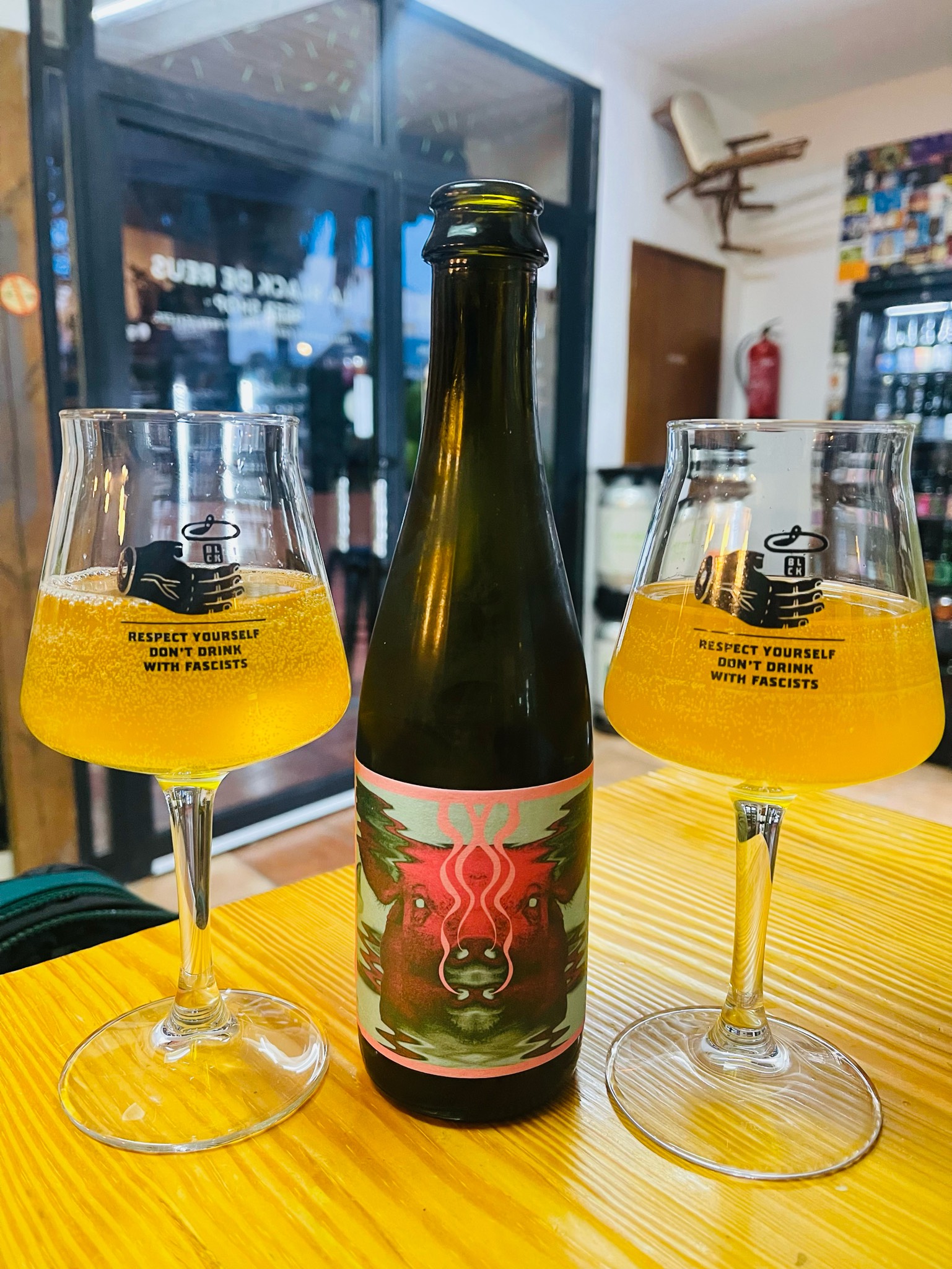 Porca Misèria, Lo Vilot