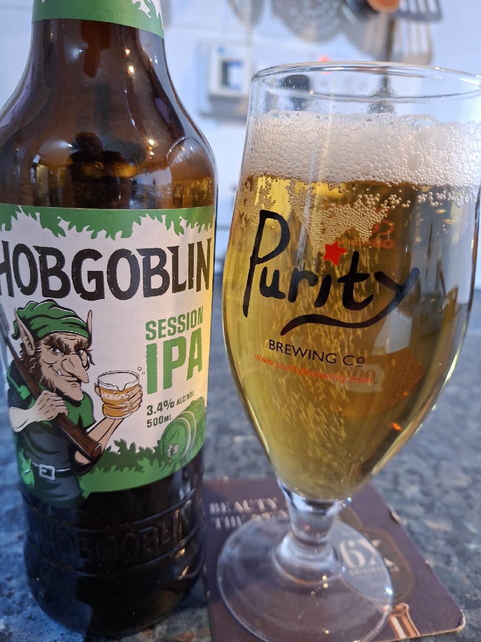 Hobgoblin Session IPA, Wychwood Brewery (Marston's Brewery)