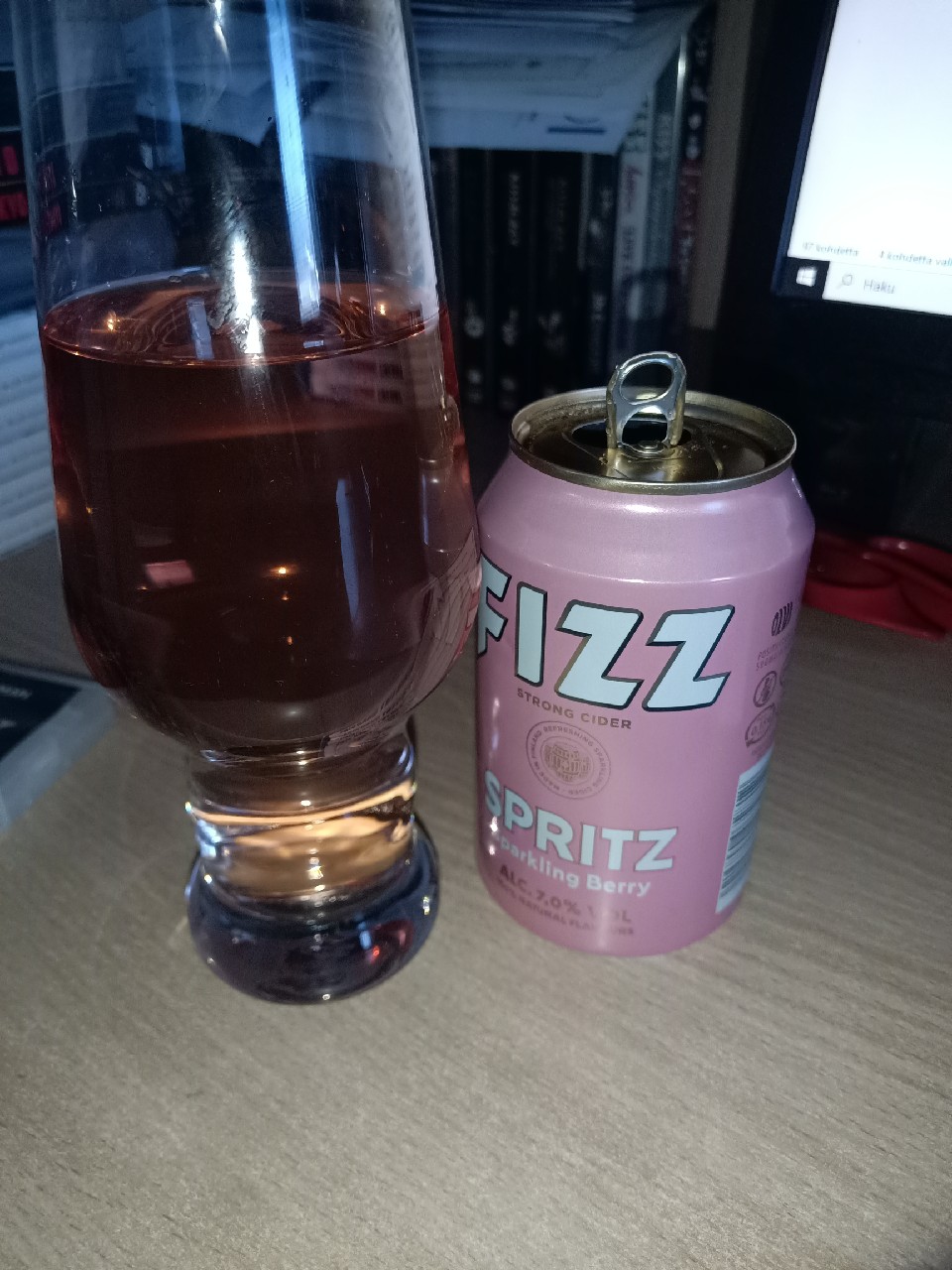 FIZZ Spritz Sparkling Berry, Finland