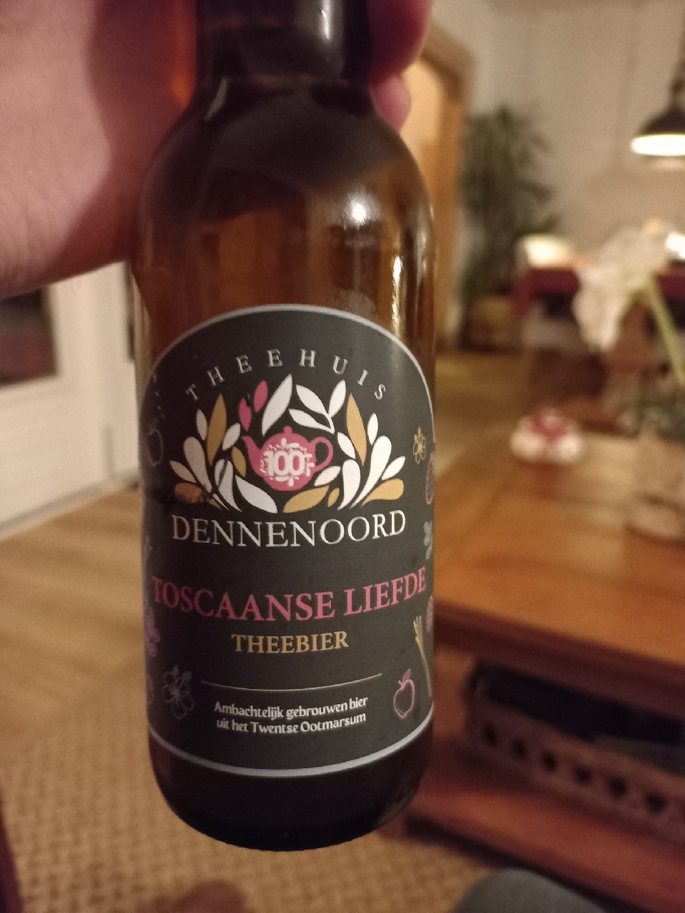 Toscaanse Liefde, Theehuis Dennenoord