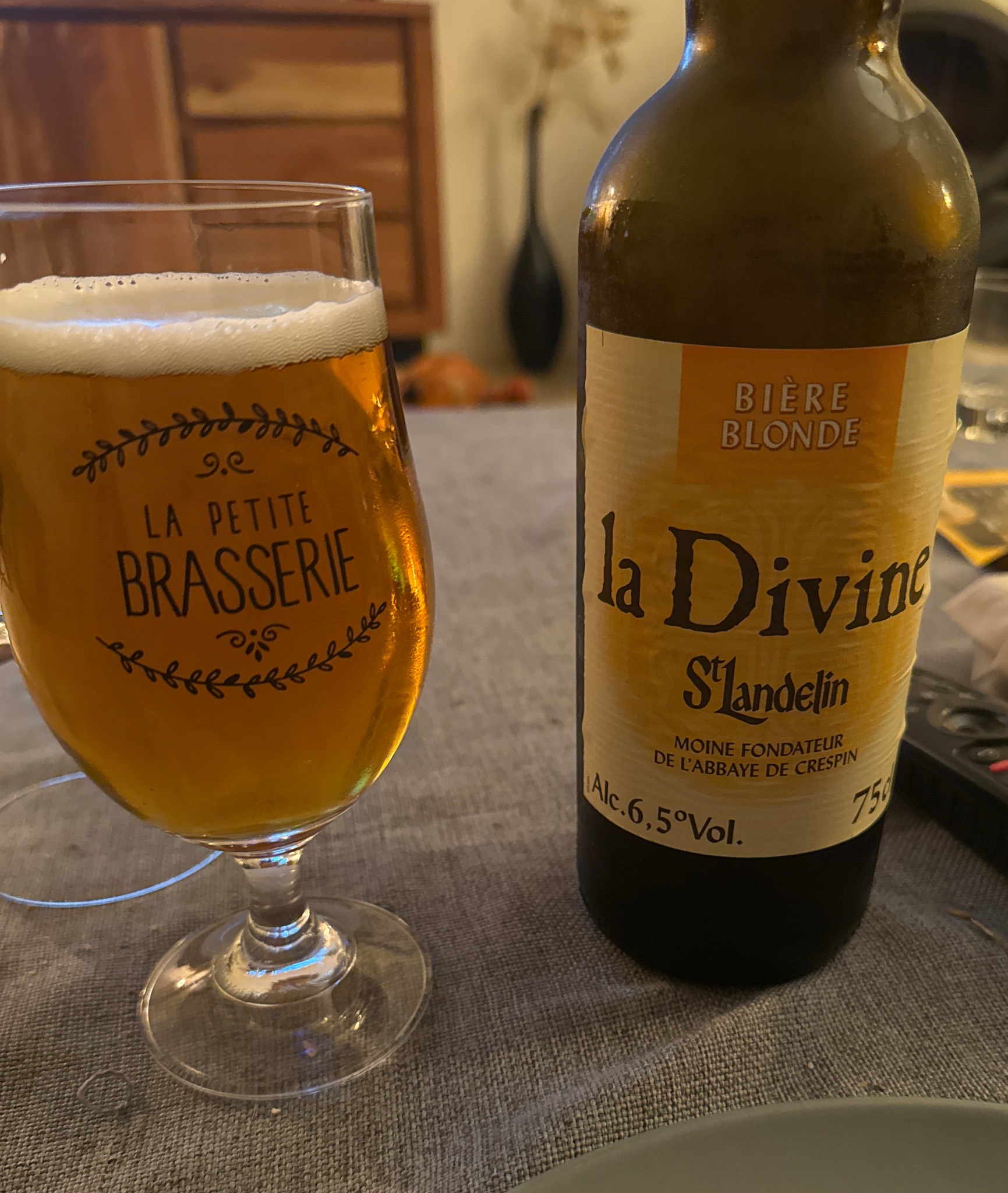 La Divine St Landelin Blonde, France