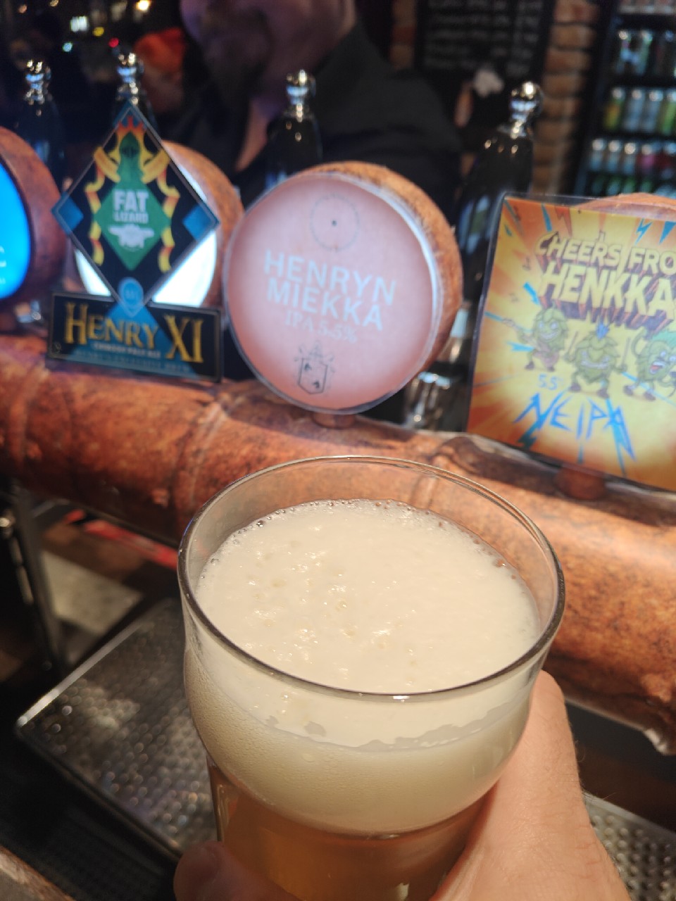 Henryn Miekka, Finland