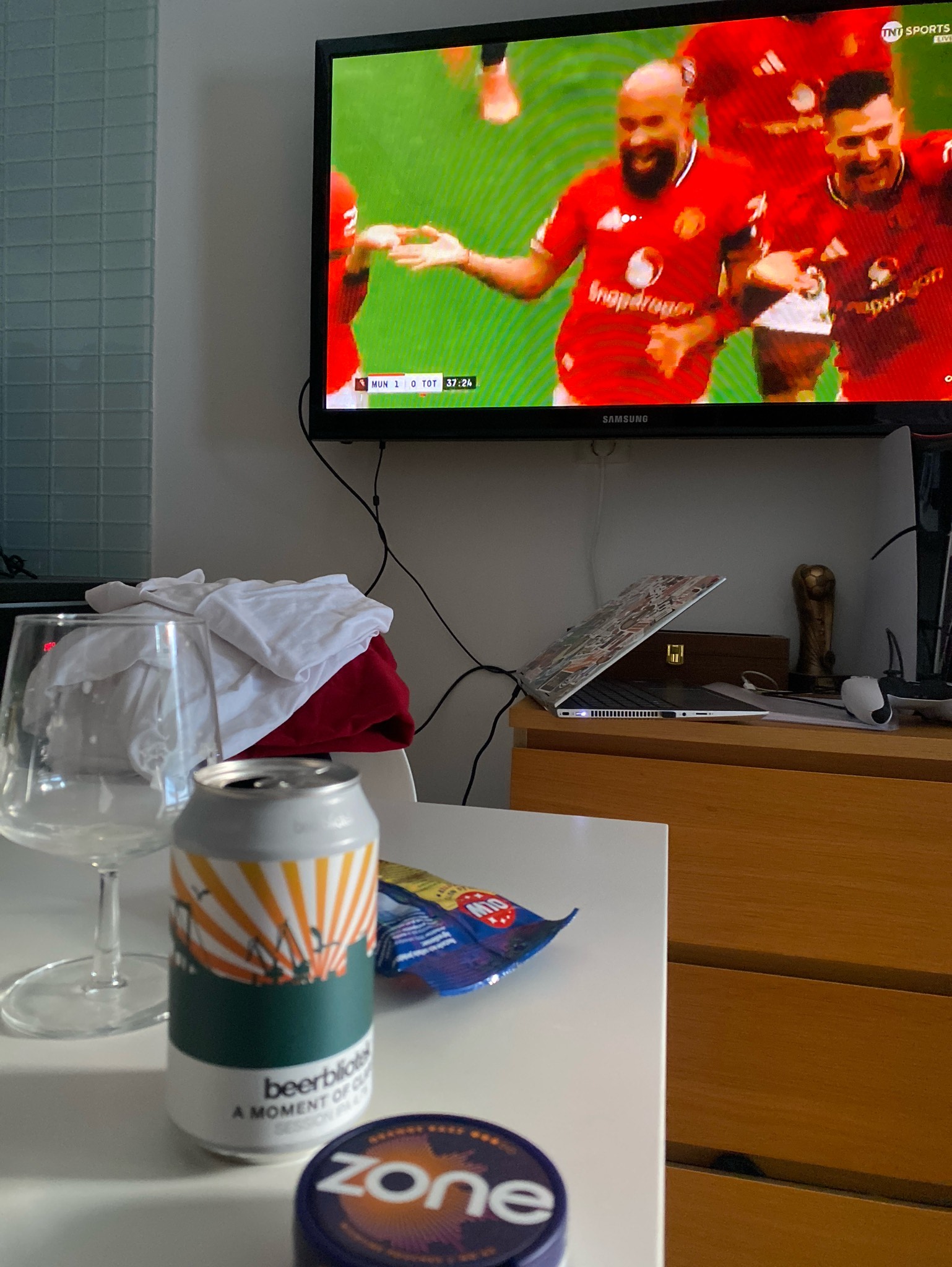 A Moment Of Clarity, Sweden