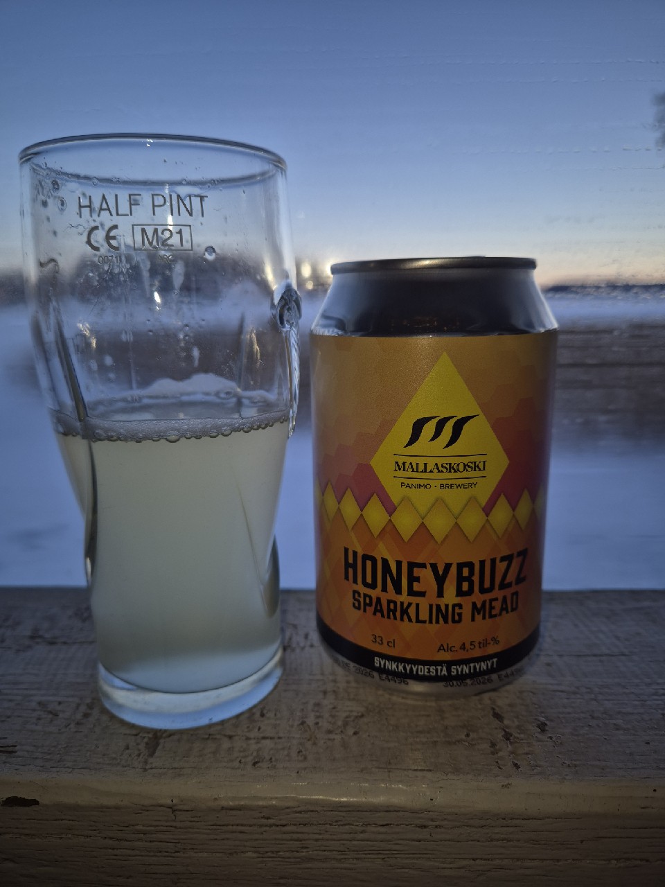 HoneyBuzz Sparkling Mead, Finland