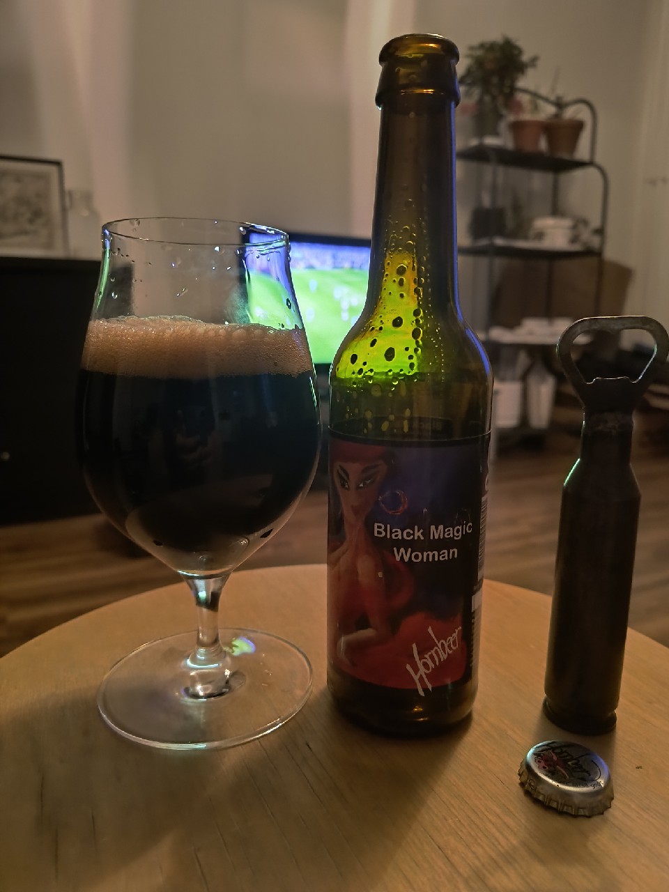 Black Magic Woman, Hornbeer