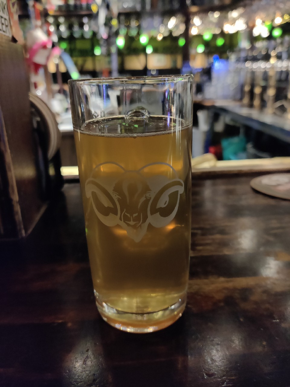 Colada Del Ray, Estonia