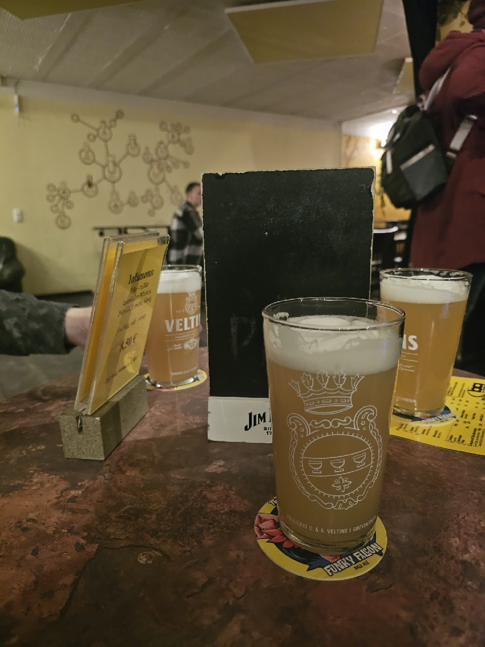 Crowdsurfer, Germany