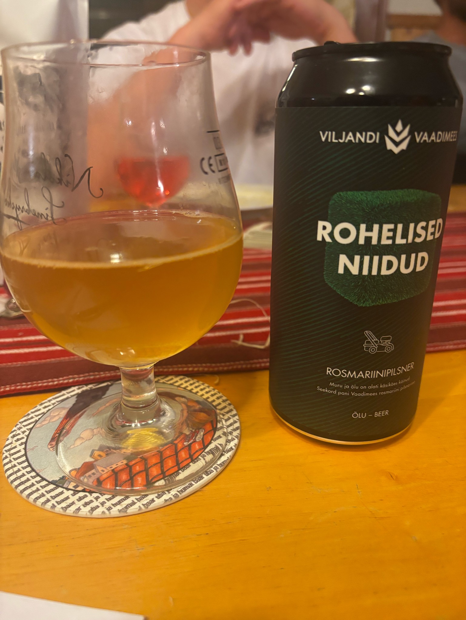 Rohelised Niidud, Viljandi Vaadimees