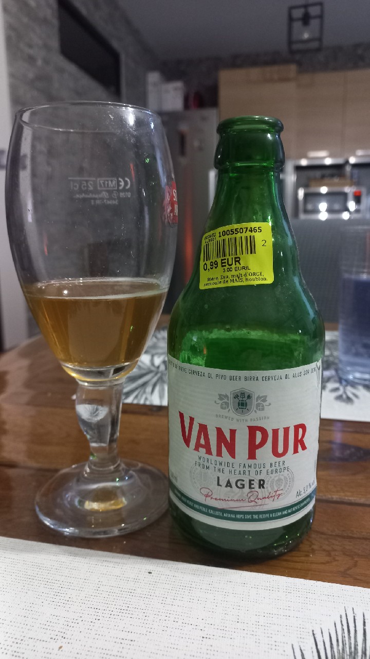 Van Pur Lager, Poland