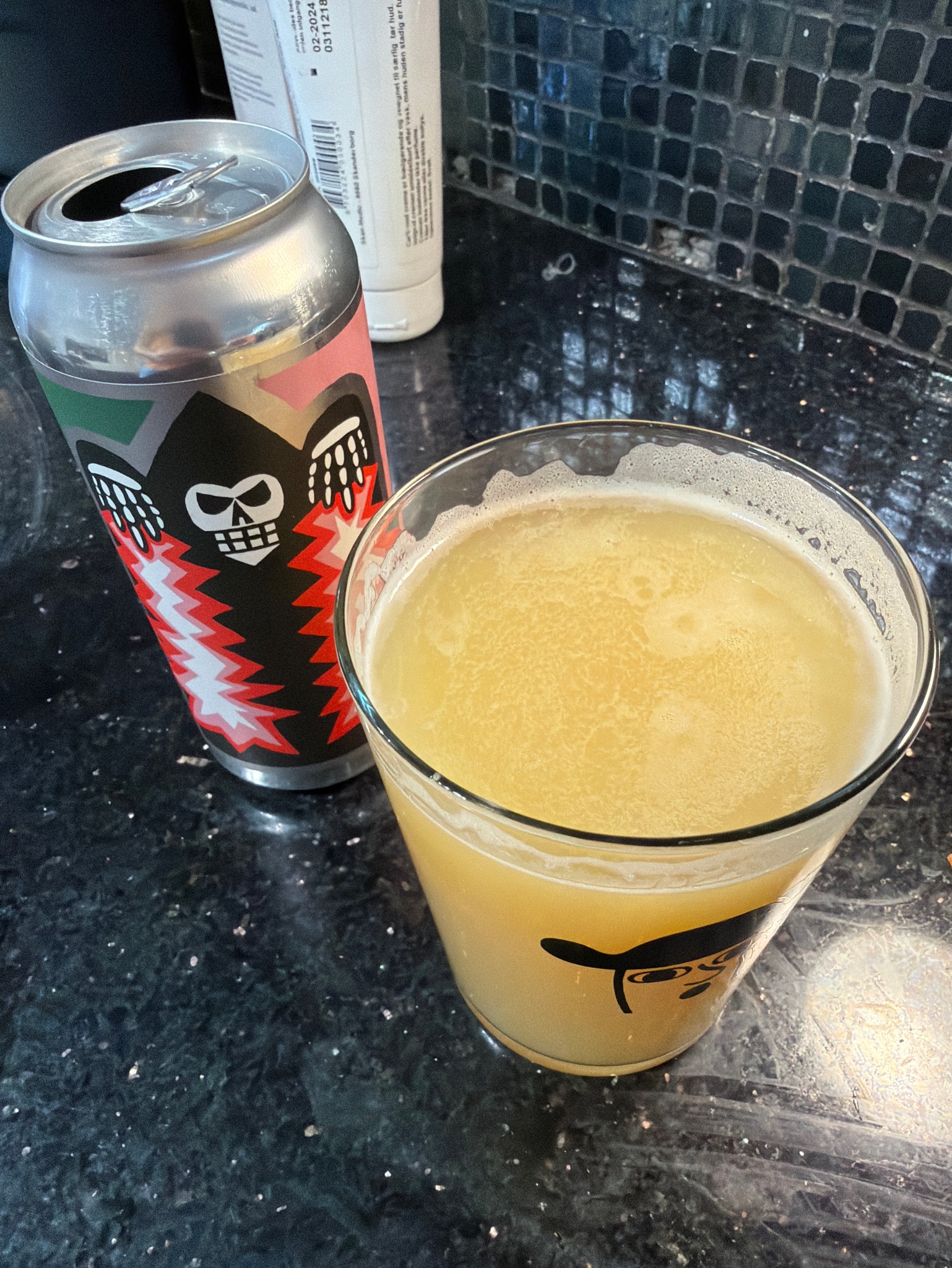 Demoliri 0016, Canada