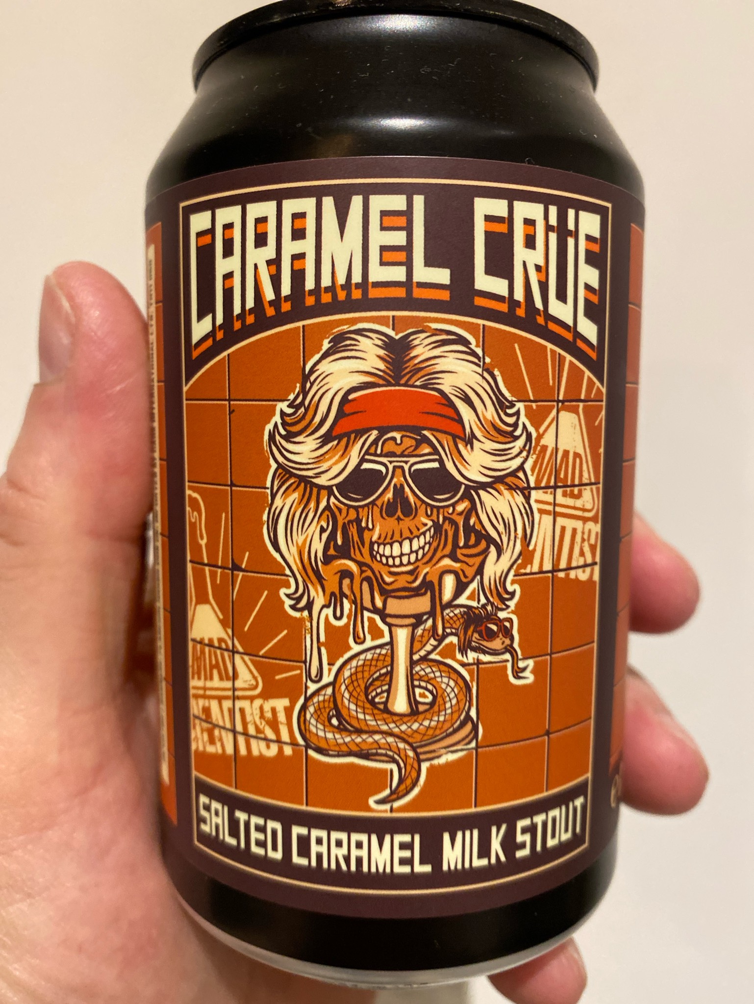 caramel crüe, Hungary