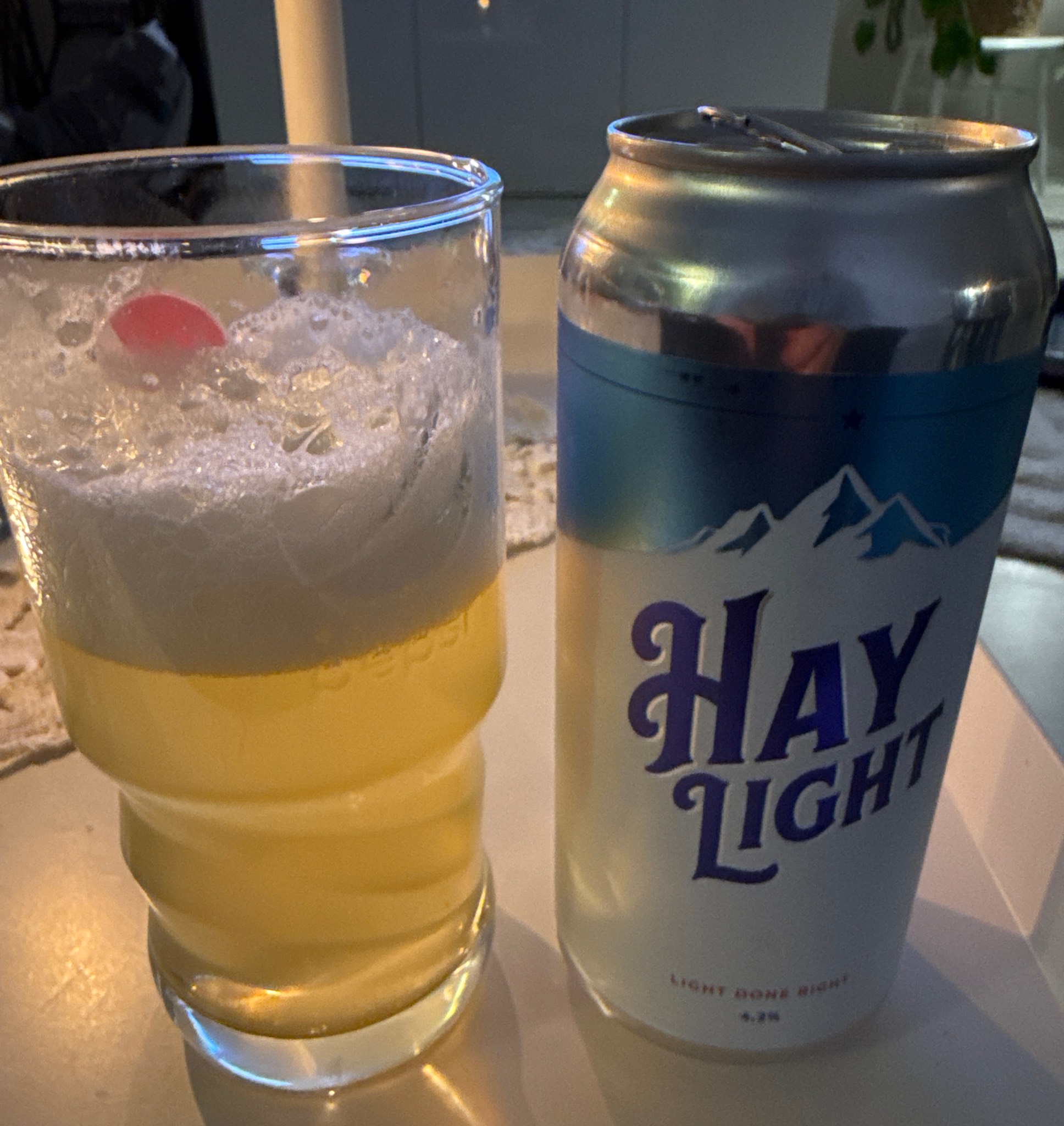 Hay Light, Karvilan Panimo