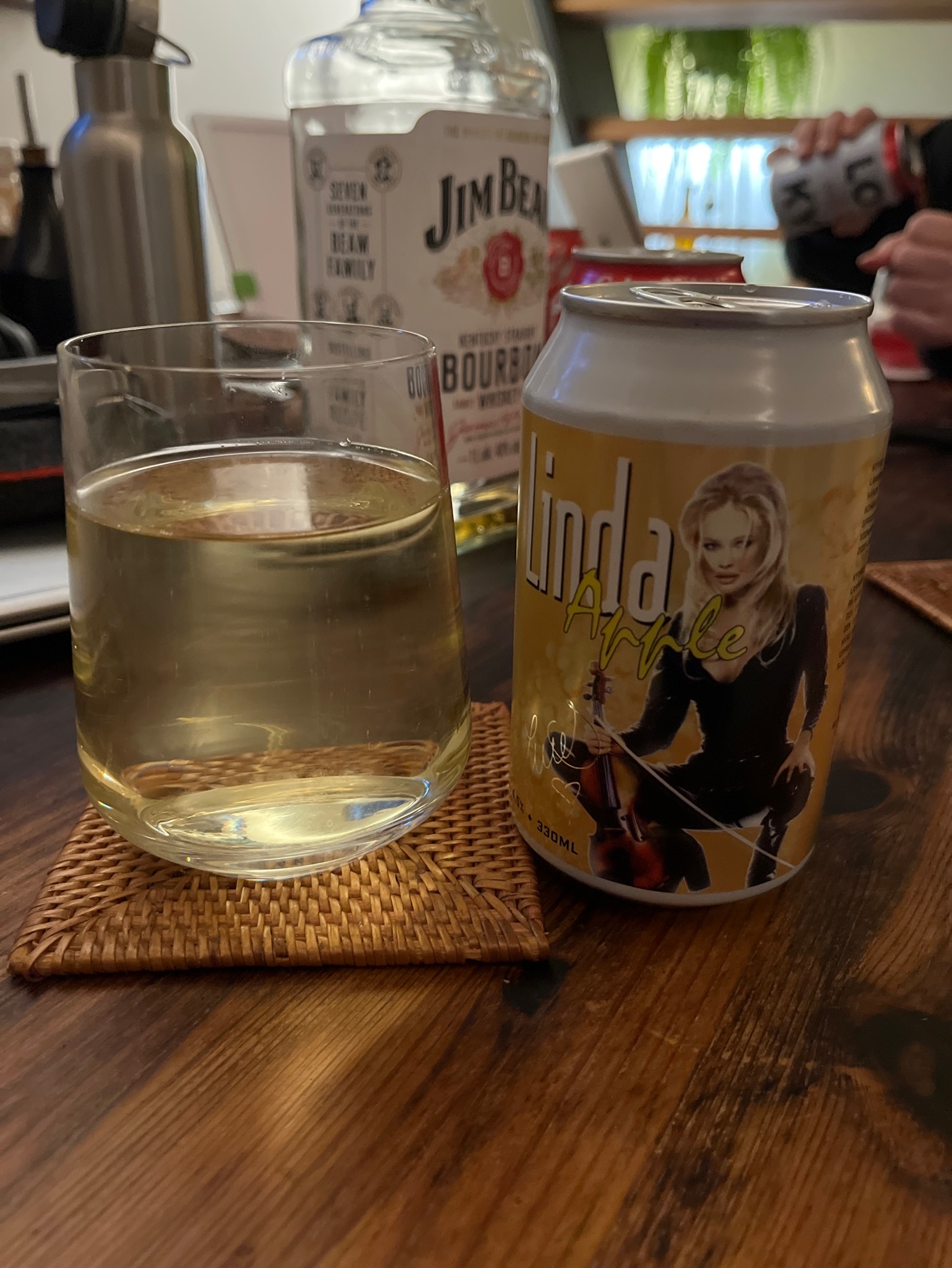 Linda Apple, Finland