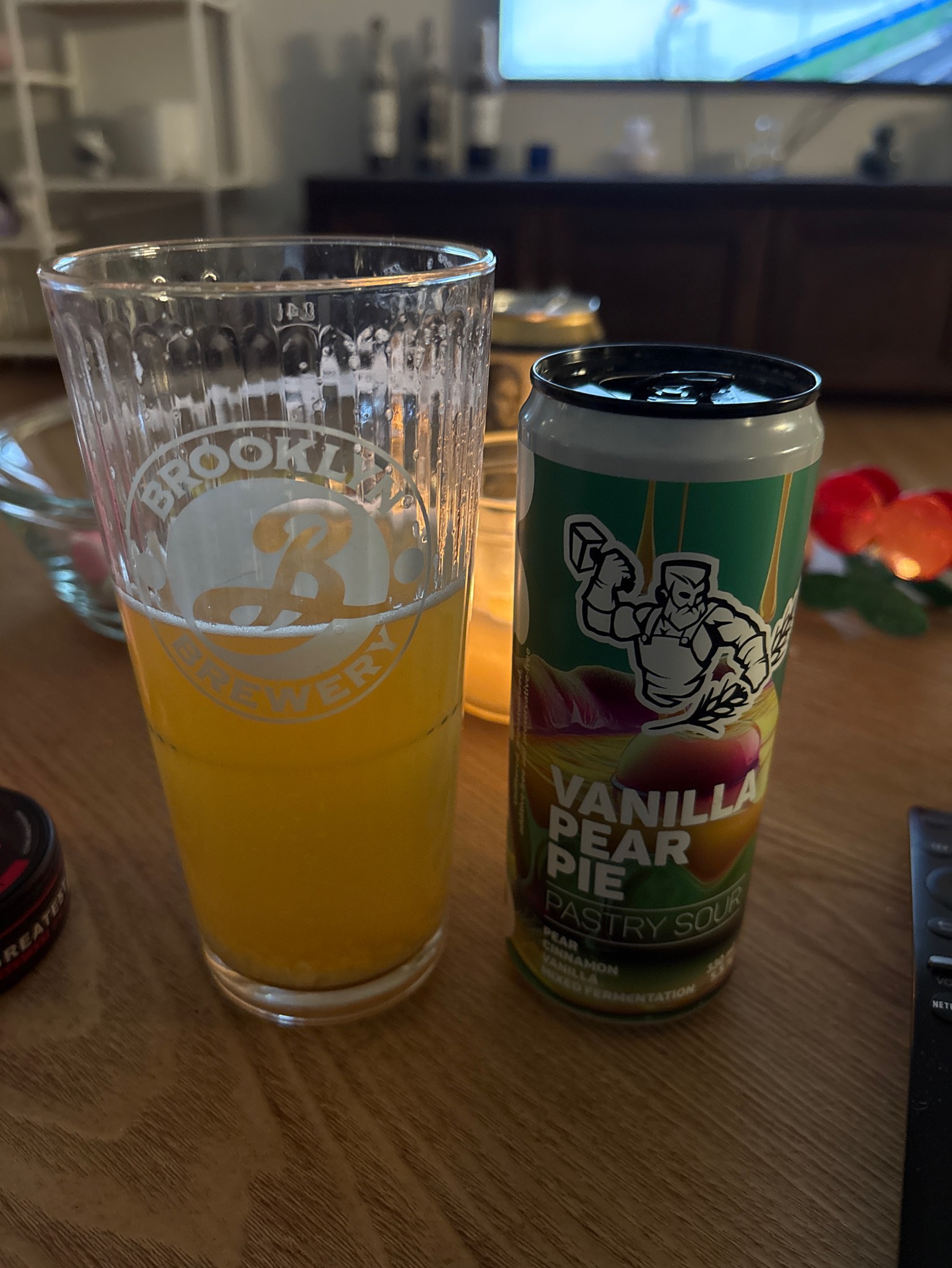 Vanilla Pear Pie, Finland