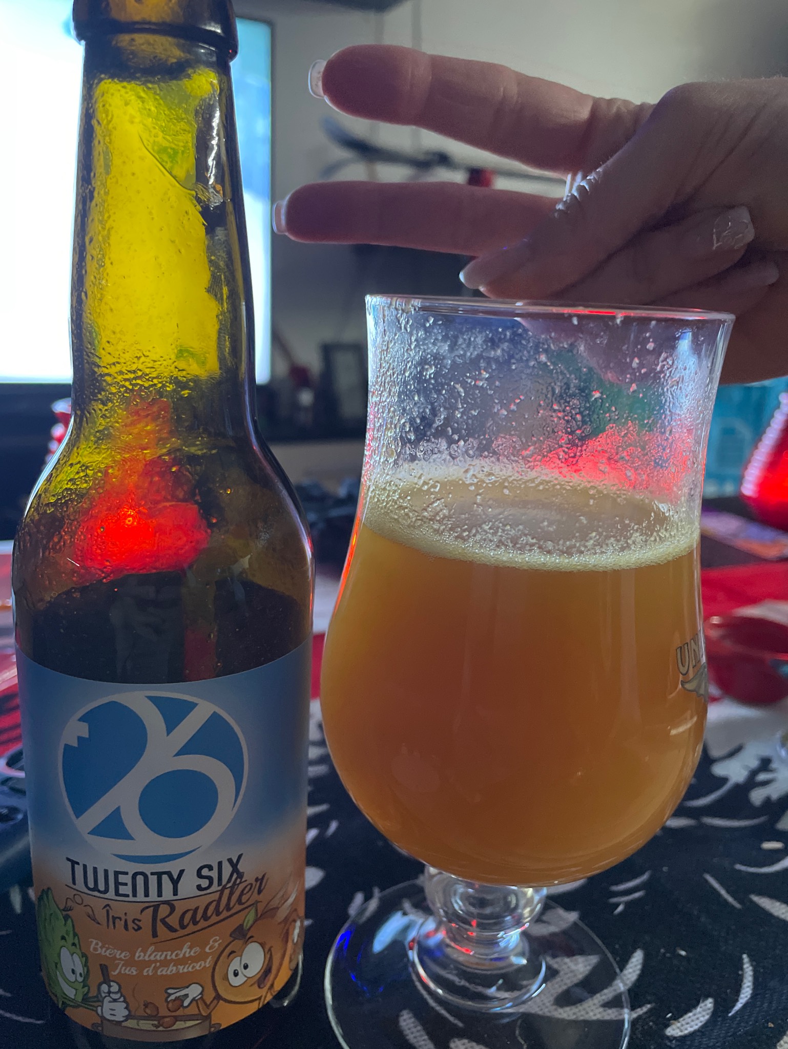 26 Radler Bière Blanche & Jus D'Abricot, Twenty Six