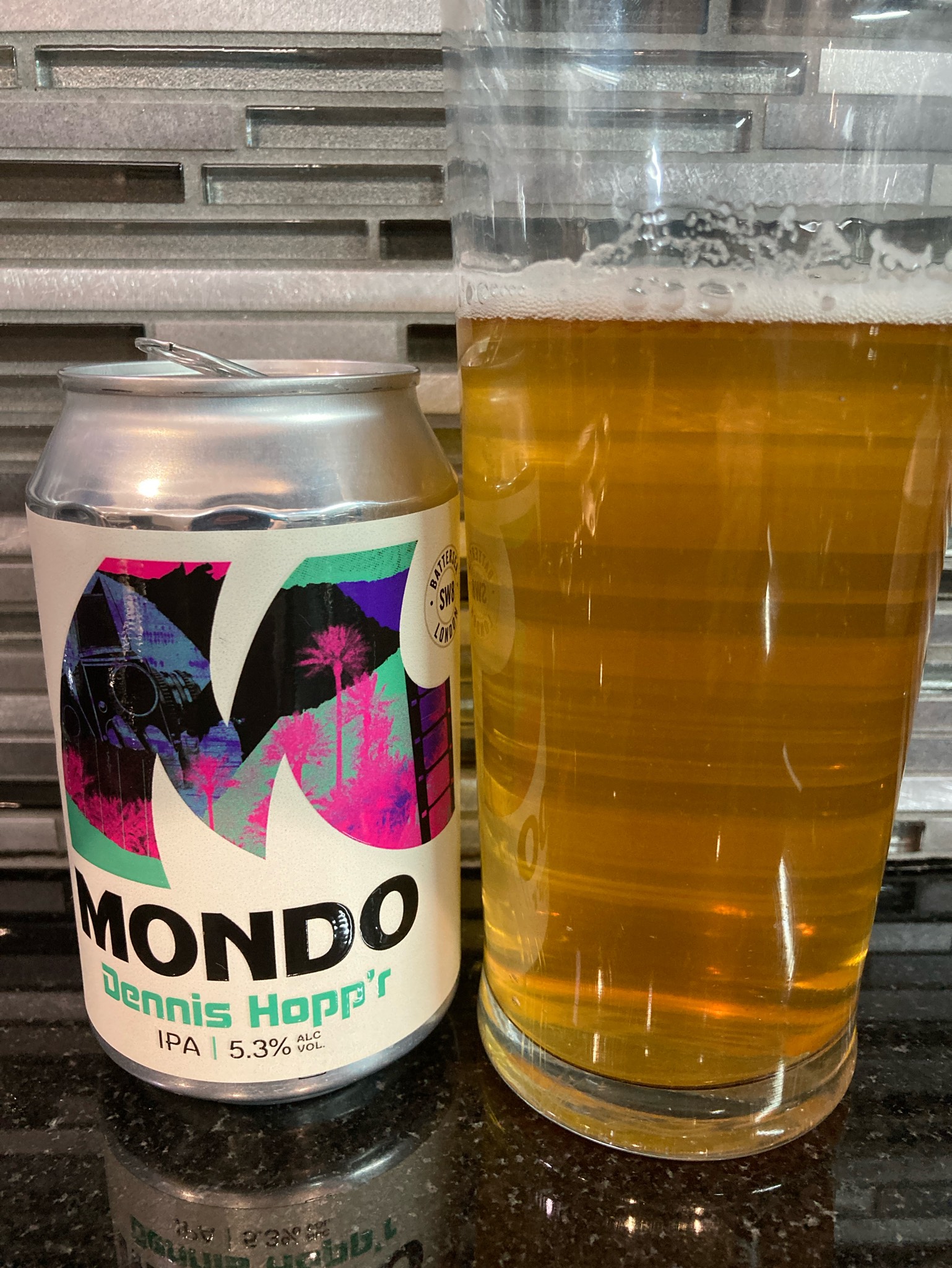Dennis Hopp'r IPA, Mondo Brewing Company