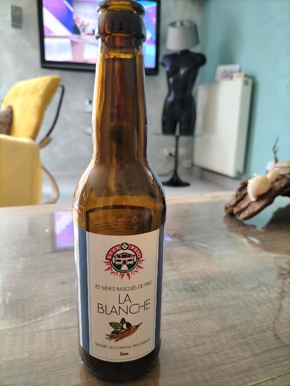 La Blanche Xuria, Etxe Peio