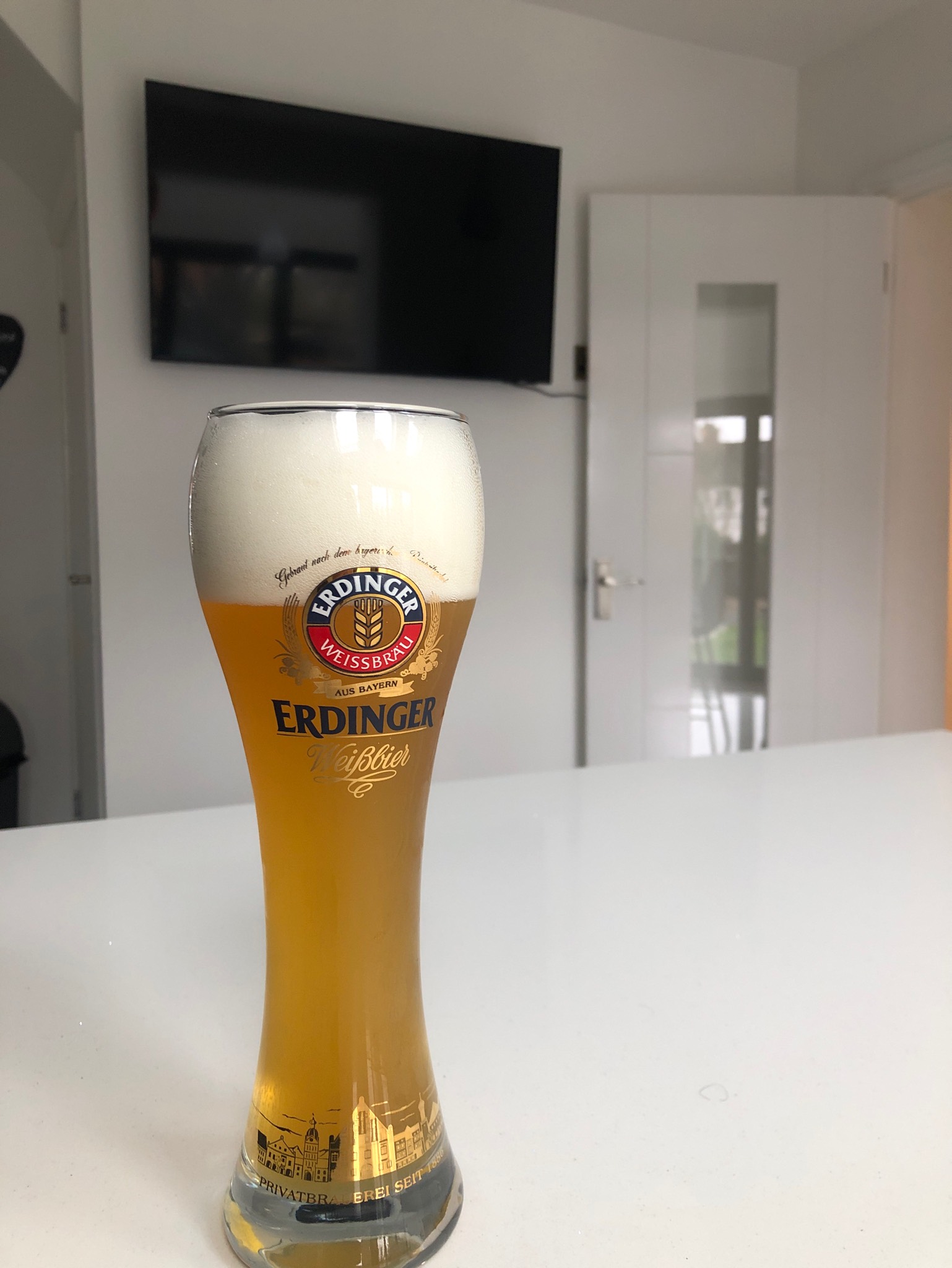 Erdinger Weißbier / Hefe-Weizen, Erdinger Weissbräu