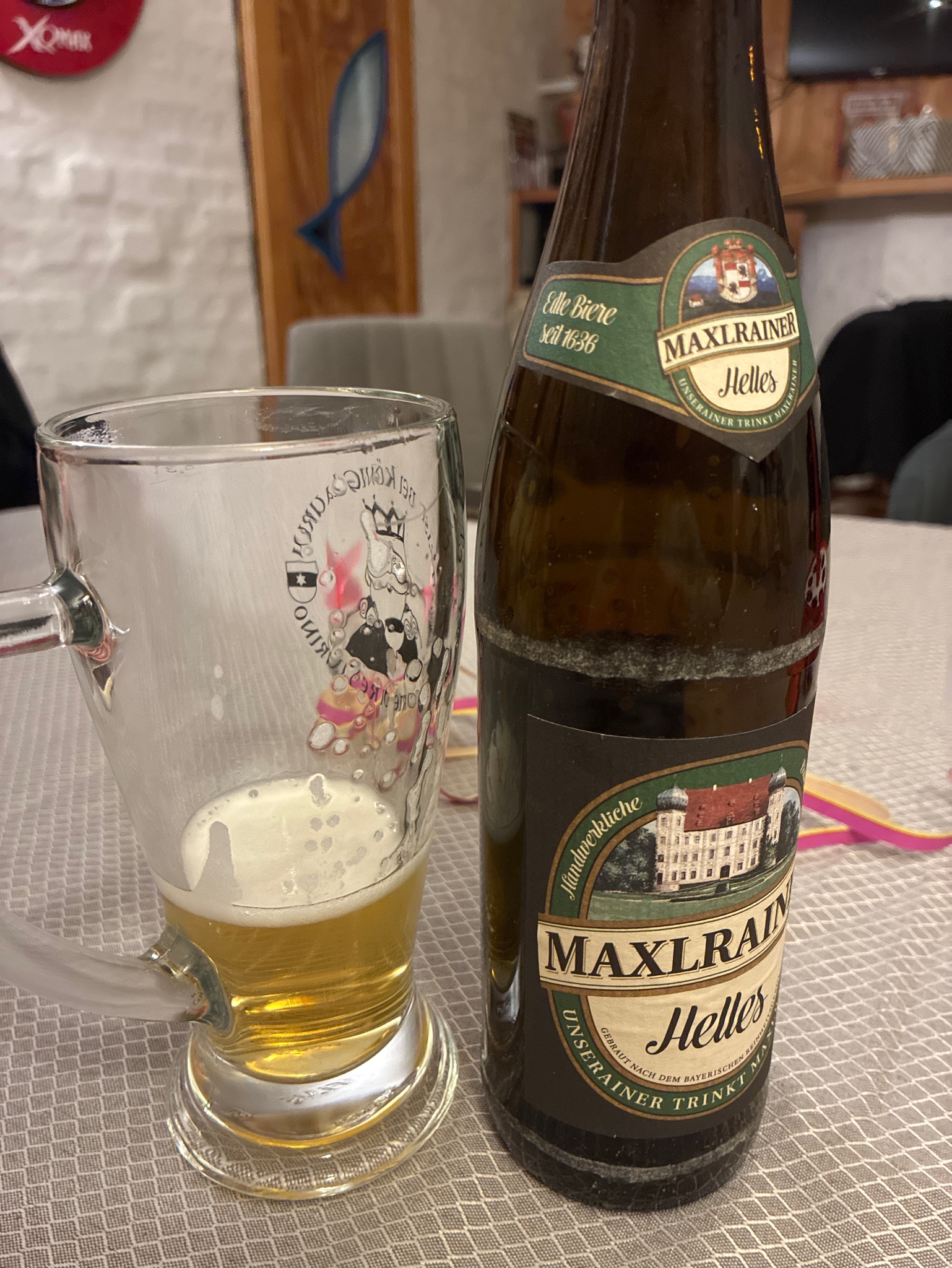 Maxlrainer Helles, Schlossbrauerei Maxlrain